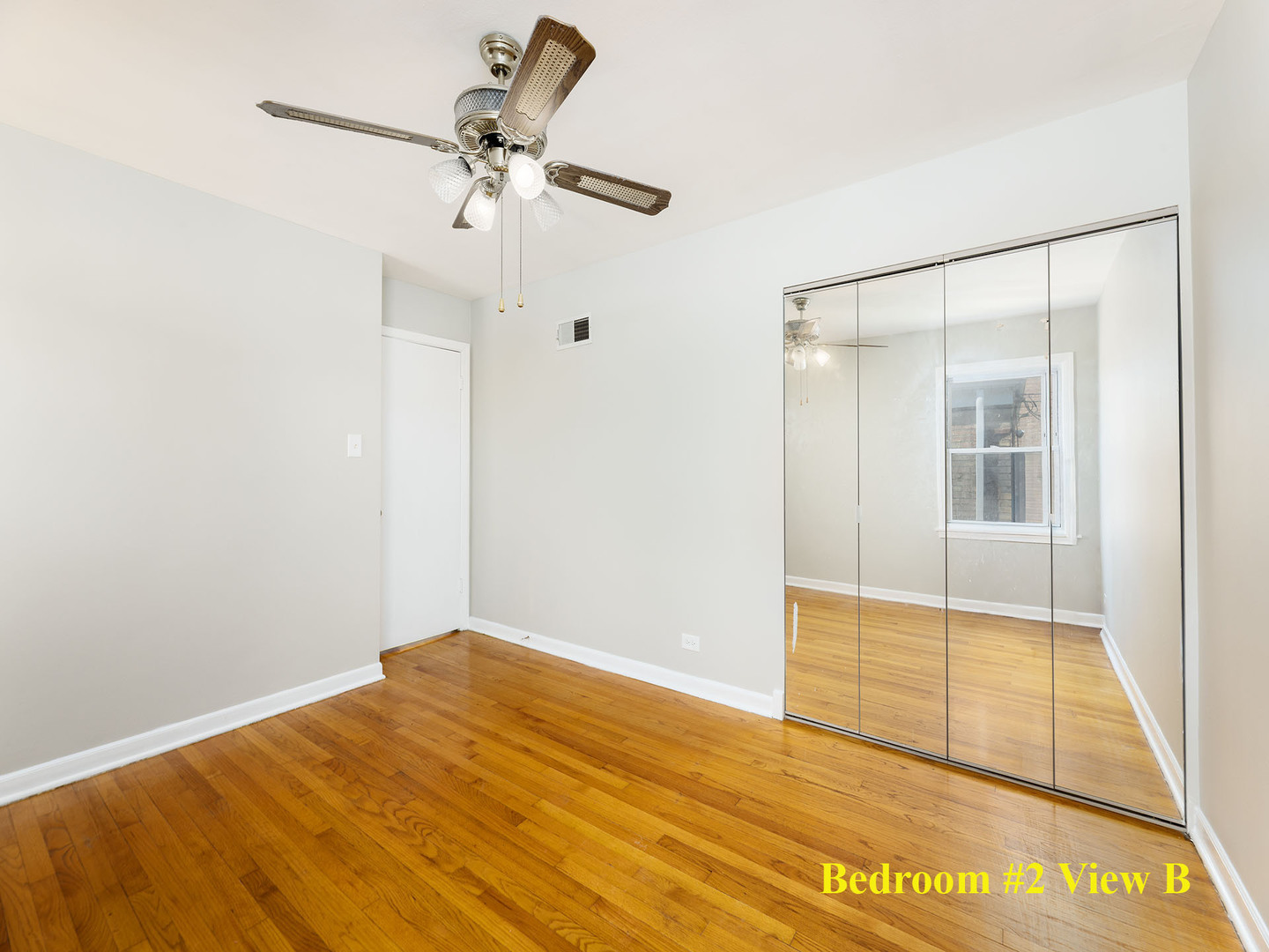 5522 N Long Avenue, Chicago, IL 60630