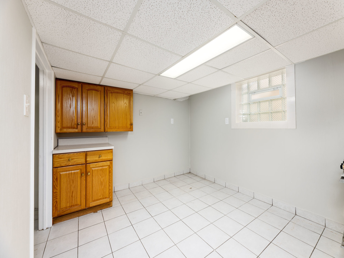 5522 N Long Avenue, Chicago, IL 60630