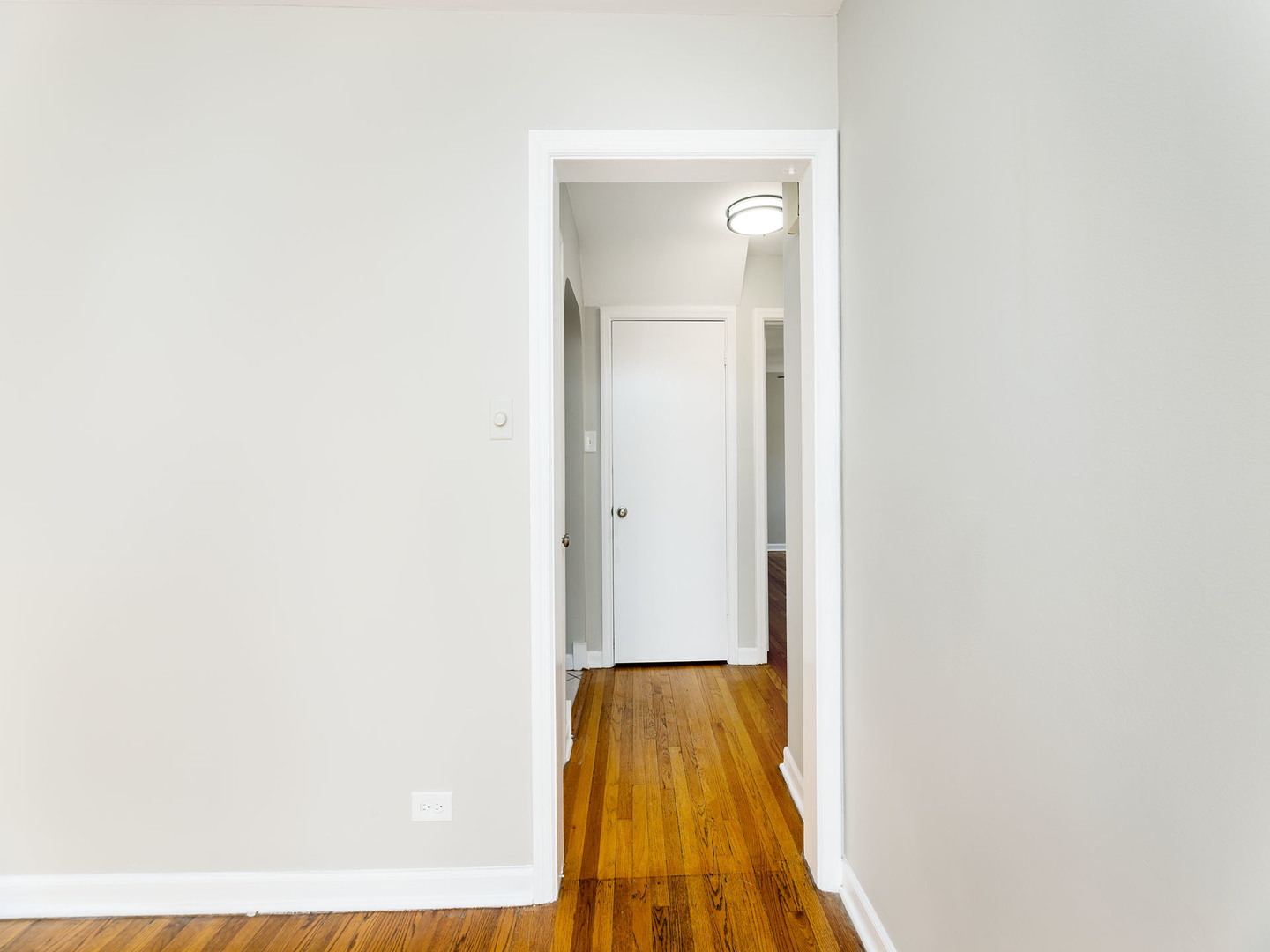 5522 N Long Avenue, Chicago, IL 60630