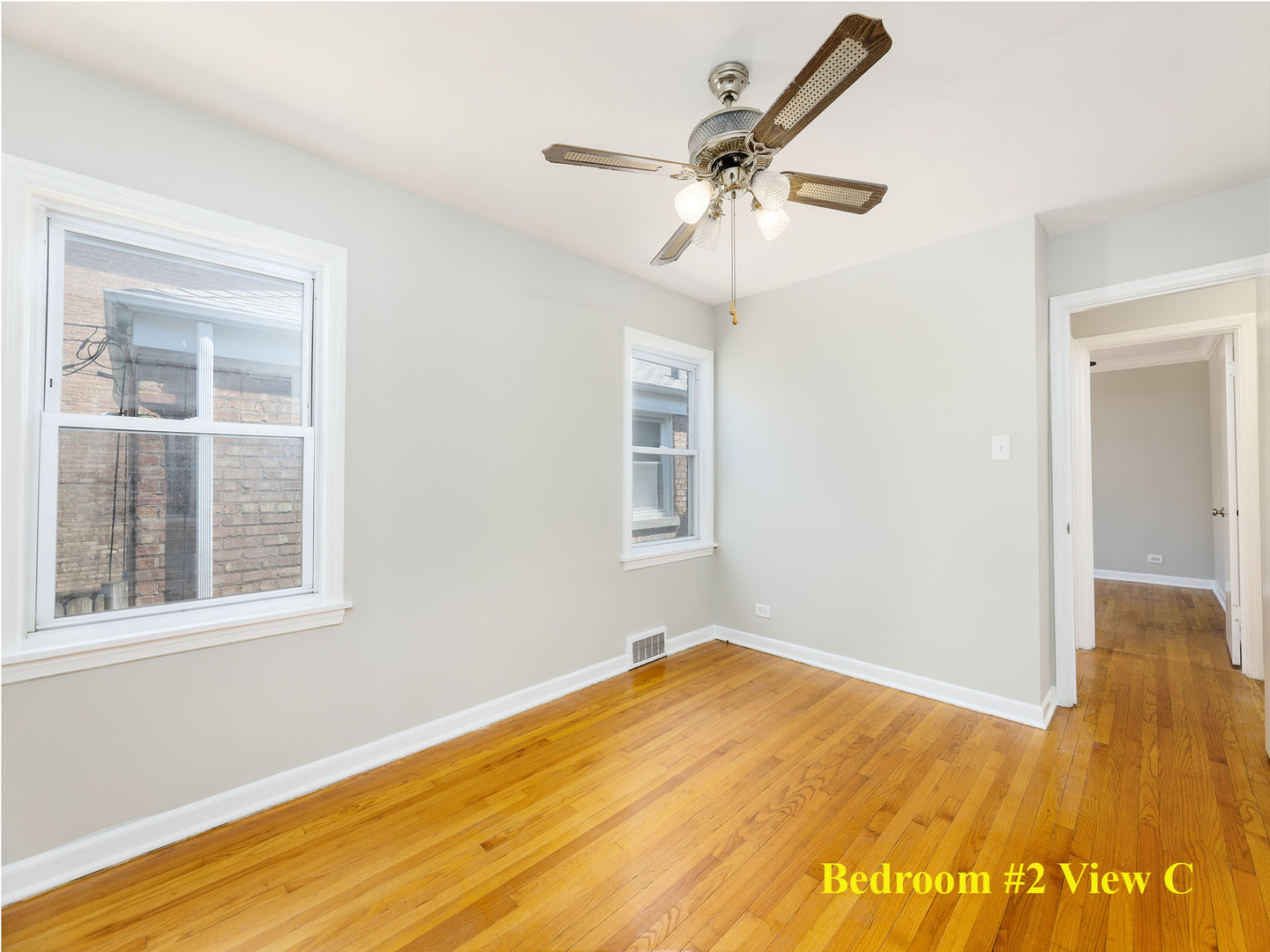 5522 N Long Avenue, Chicago, IL 60630