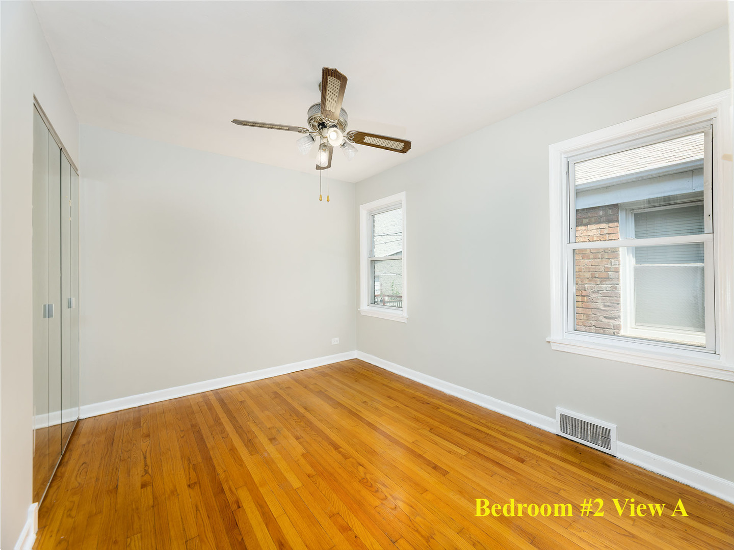 5522 N Long Avenue, Chicago, IL 60630