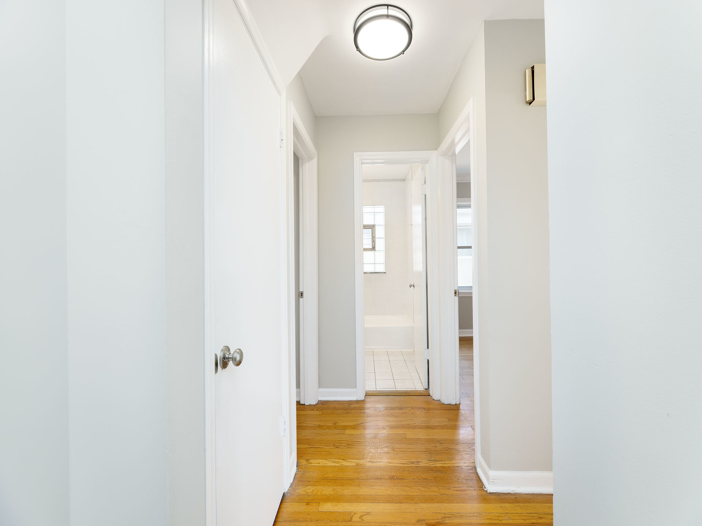 5522 N Long Avenue, Chicago, IL 60630