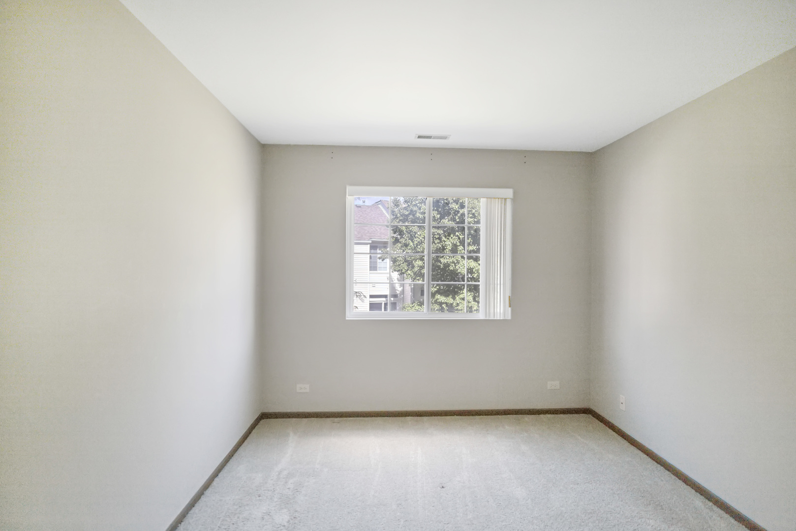 951 Viewpoint Drive #951, Lake In The Hills, IL 60156
