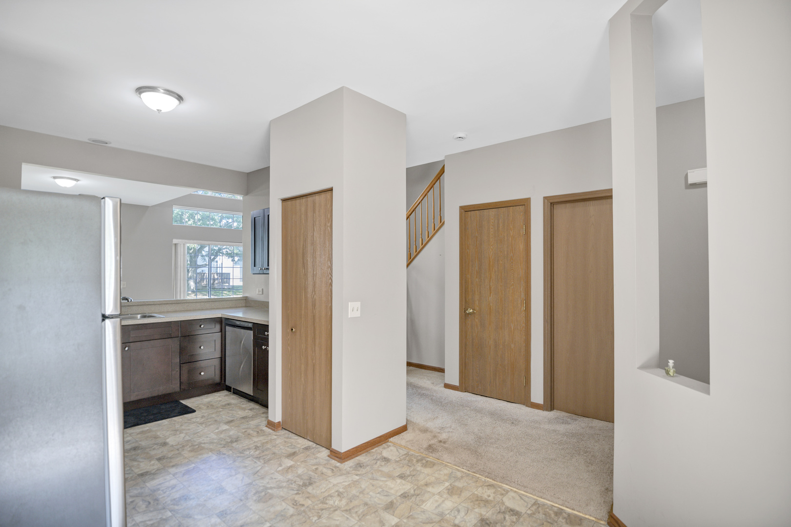 951 Viewpoint Drive #951, Lake In The Hills, IL 60156