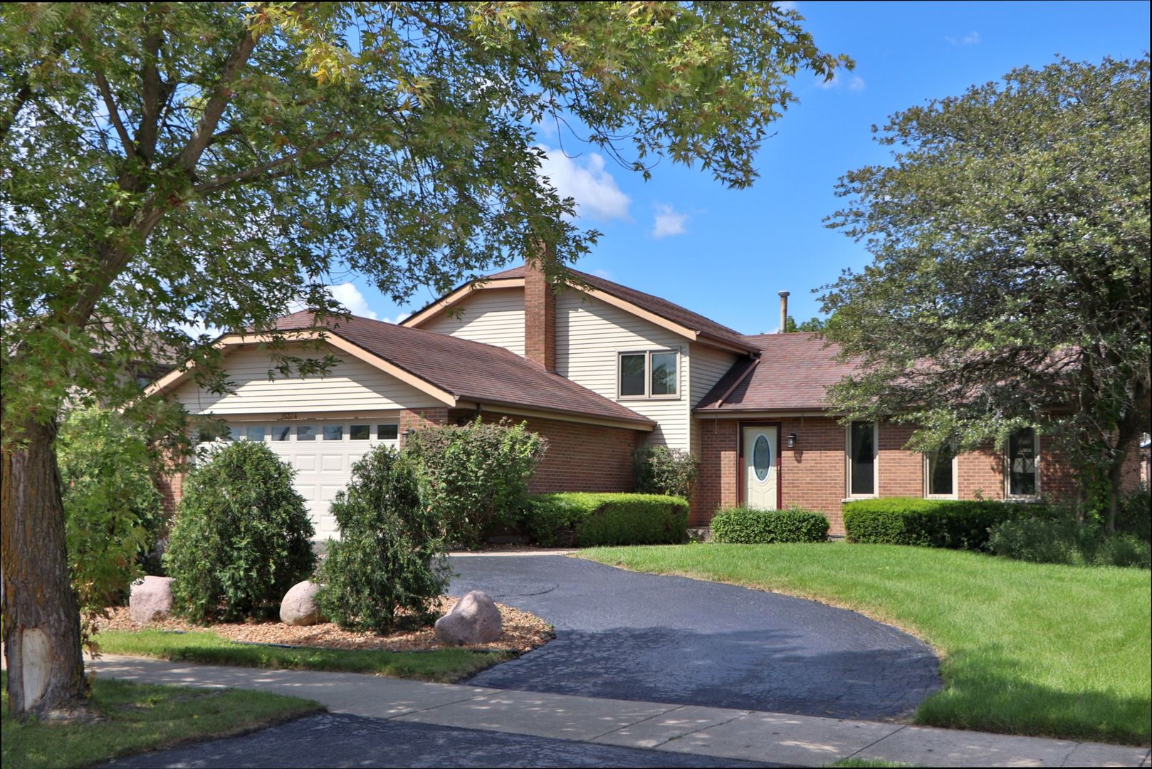 15324 Regent Drive, Orland Park, IL 60462