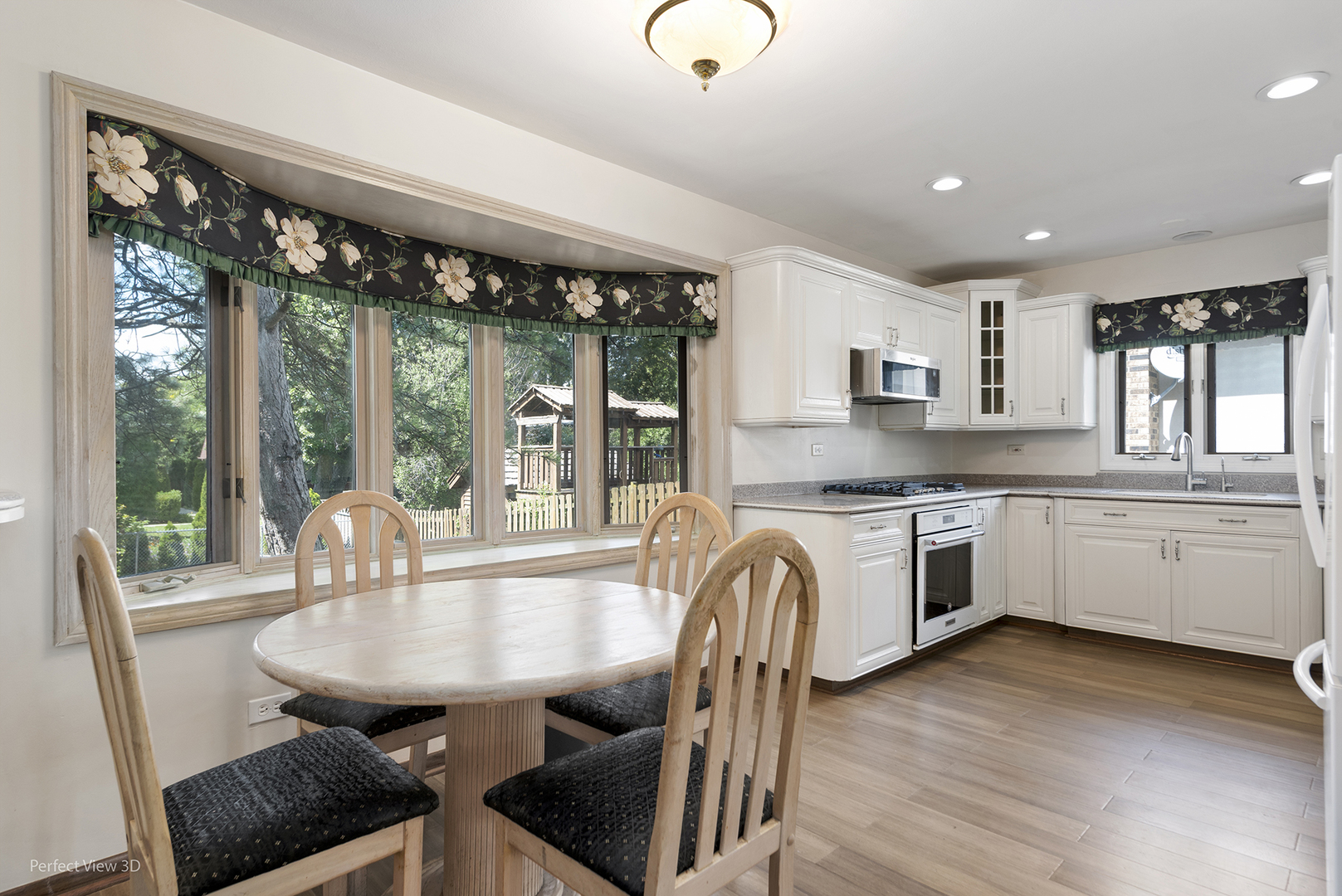 10562 S 84th Avenue, Palos Hills, IL 60465