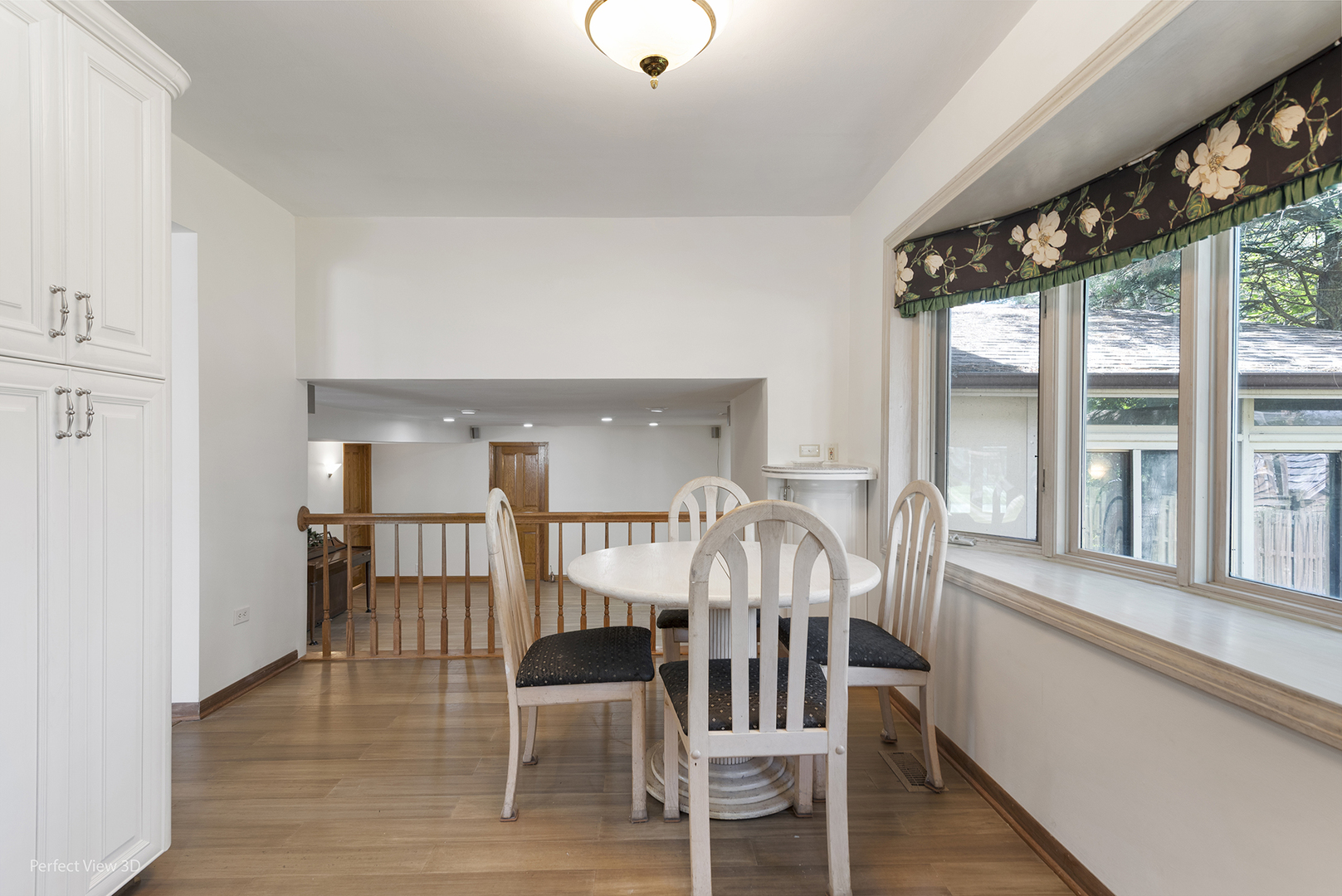 10562 S 84th Avenue, Palos Hills, IL 60465