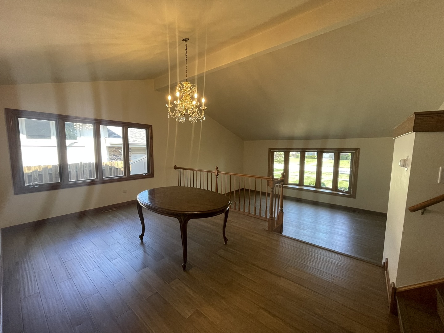 10562 S 84th Avenue, Palos Hills, IL 60465