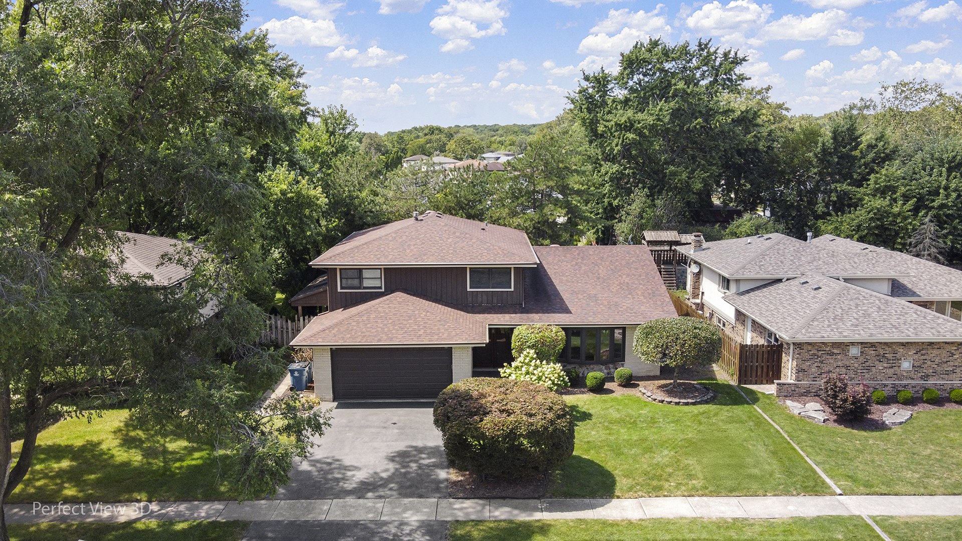 10562 S 84th Avenue, Palos Hills, IL 60465