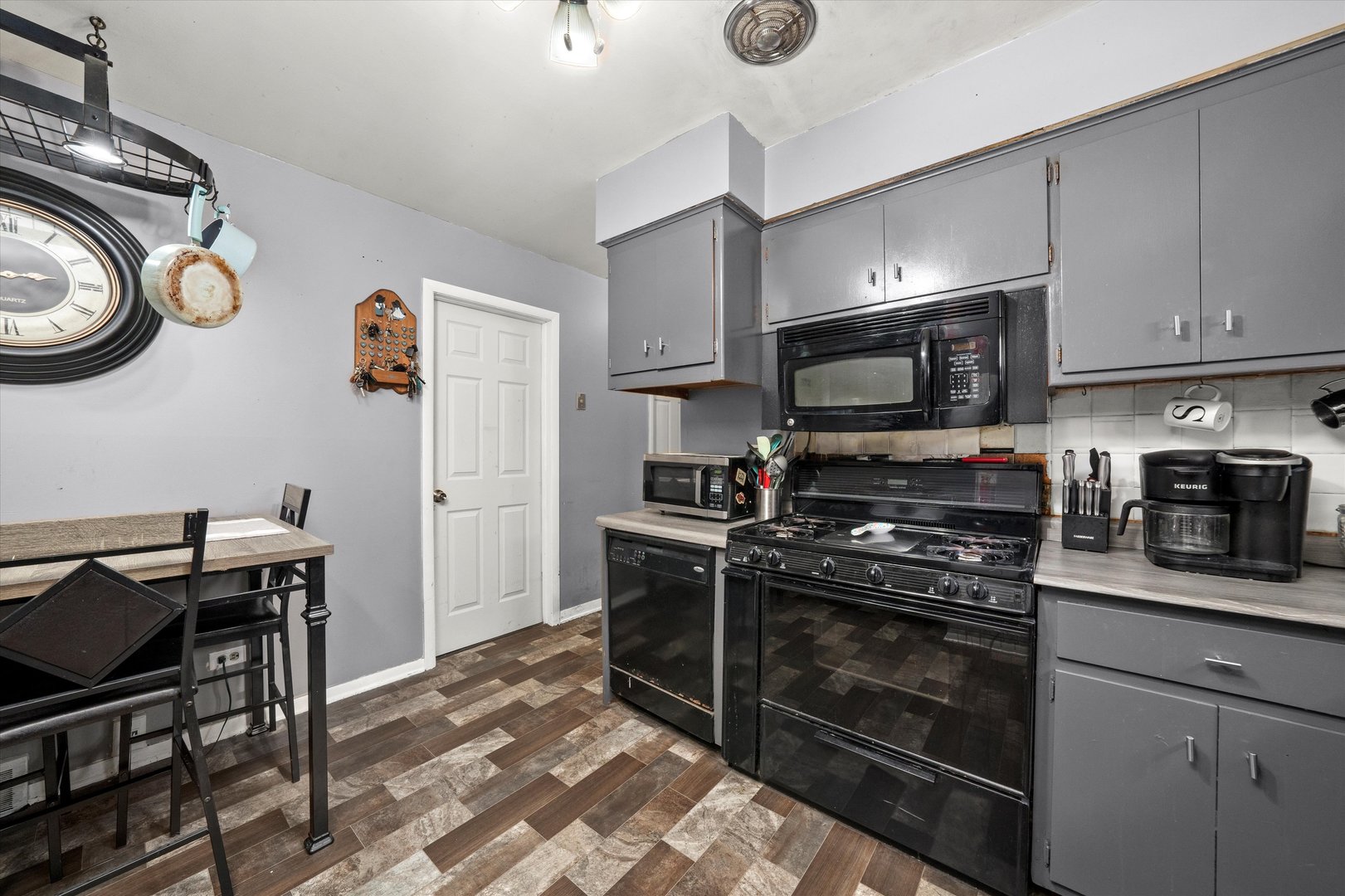 13811 S Stewart Avenue, Riverdale, IL 60827