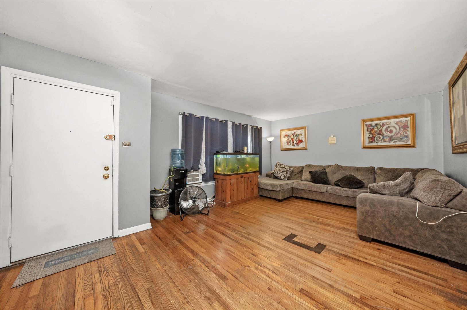 13811 S Stewart Avenue, Riverdale, IL 60827