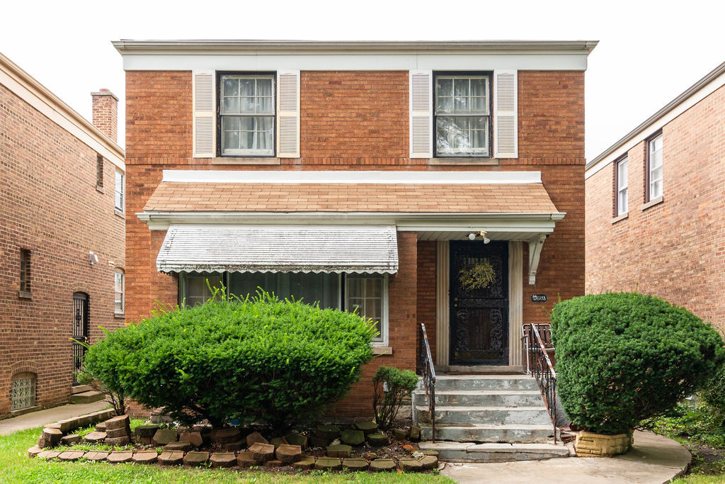 9330 S Justine Street, Chicago, IL 60620