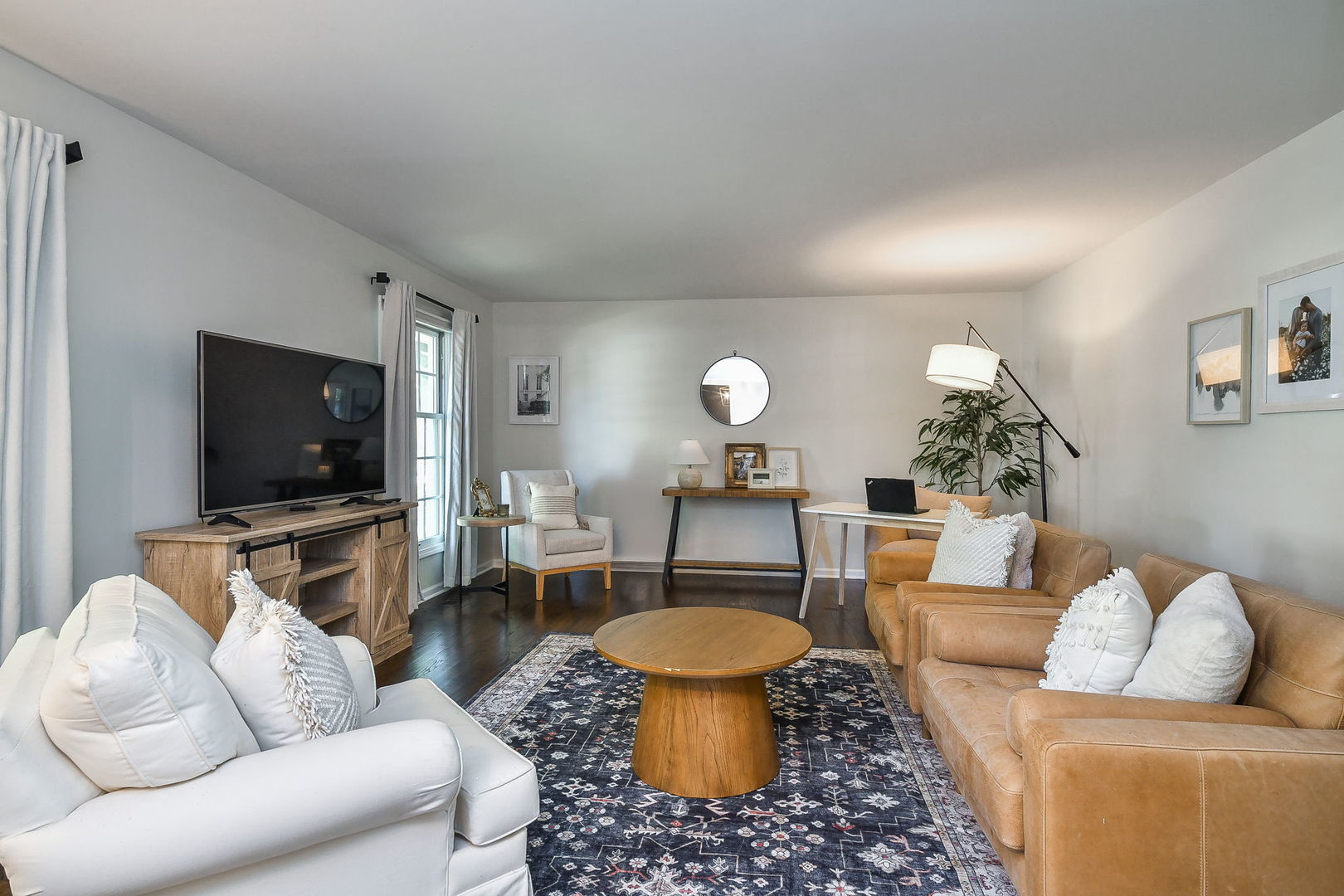 1112 CANDLENUT Drive, Naperville, IL 60540