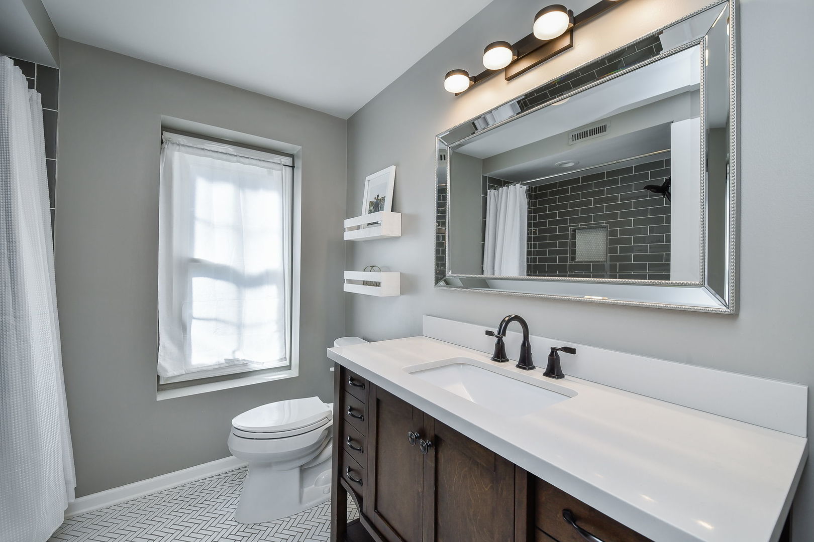 1112 CANDLENUT Drive, Naperville, IL 60540