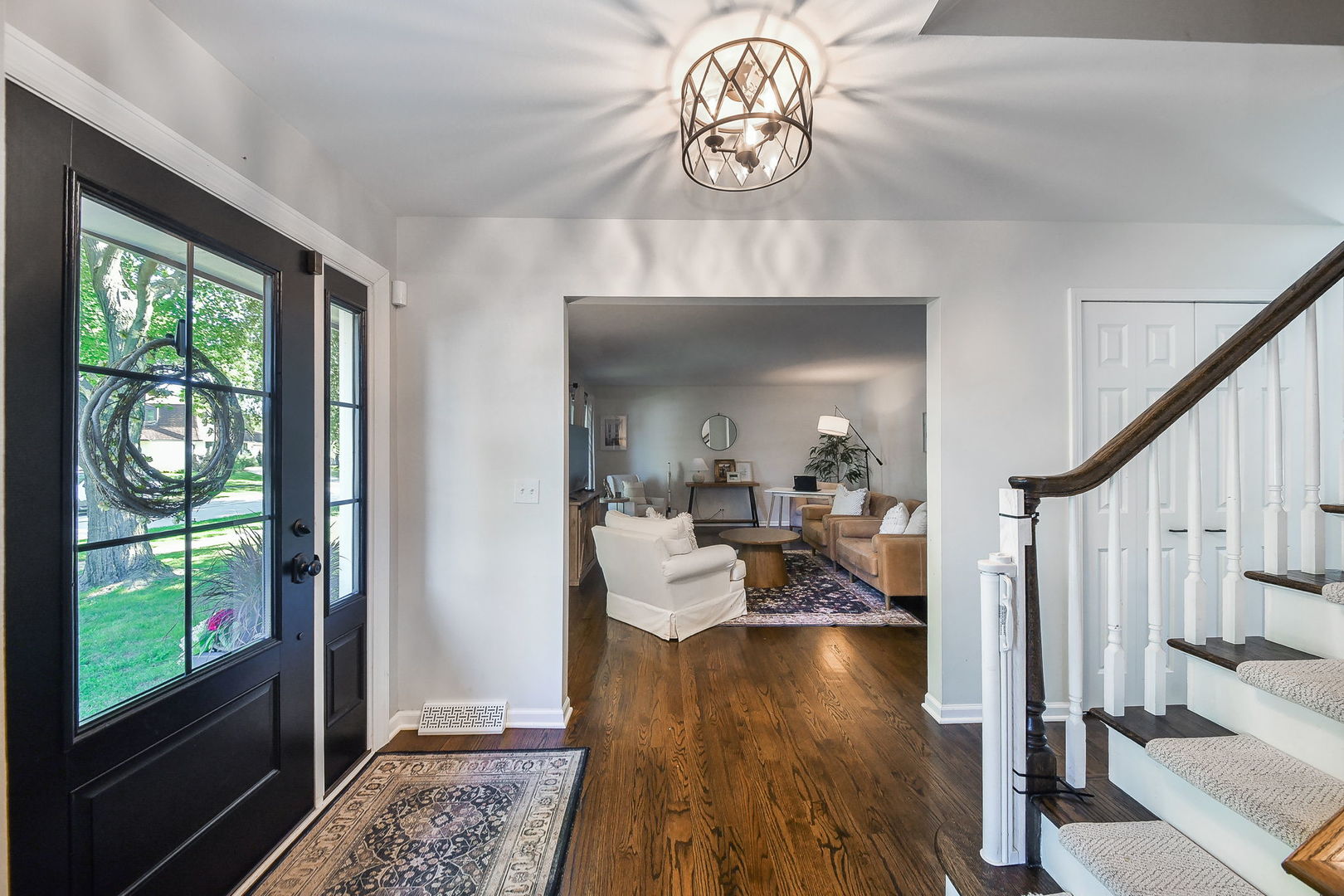 1112 CANDLENUT Drive, Naperville, IL 60540