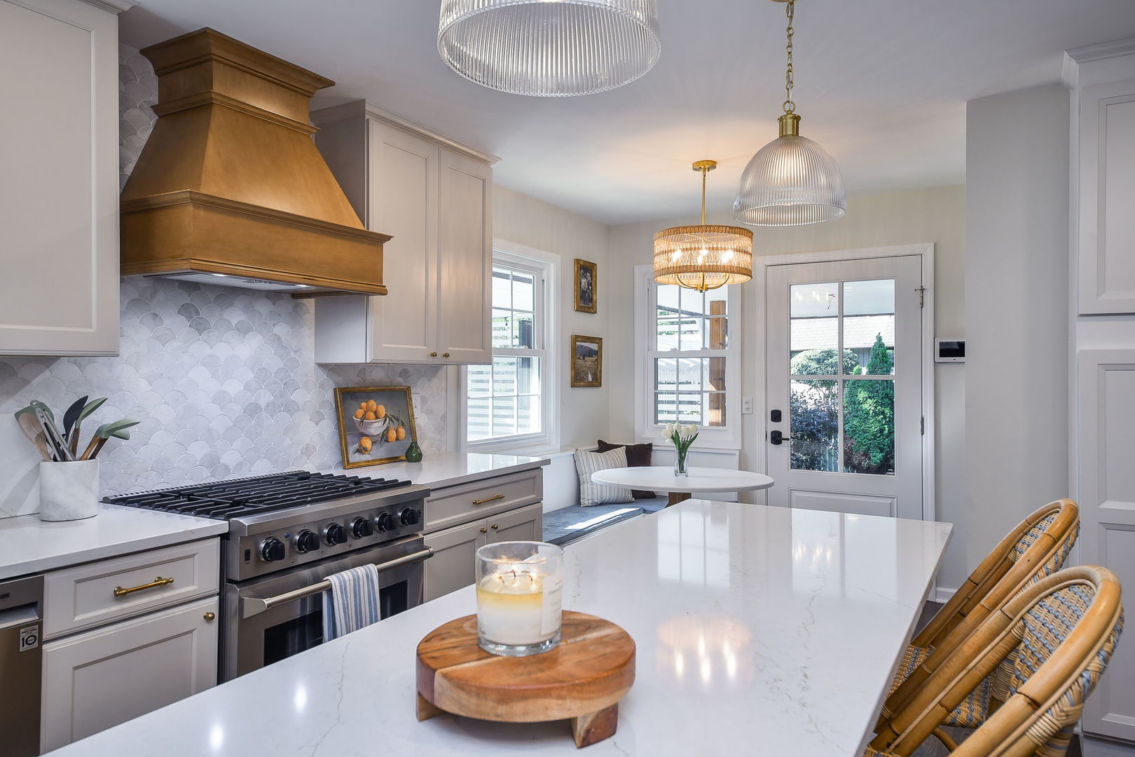 1112 CANDLENUT Drive, Naperville, IL 60540