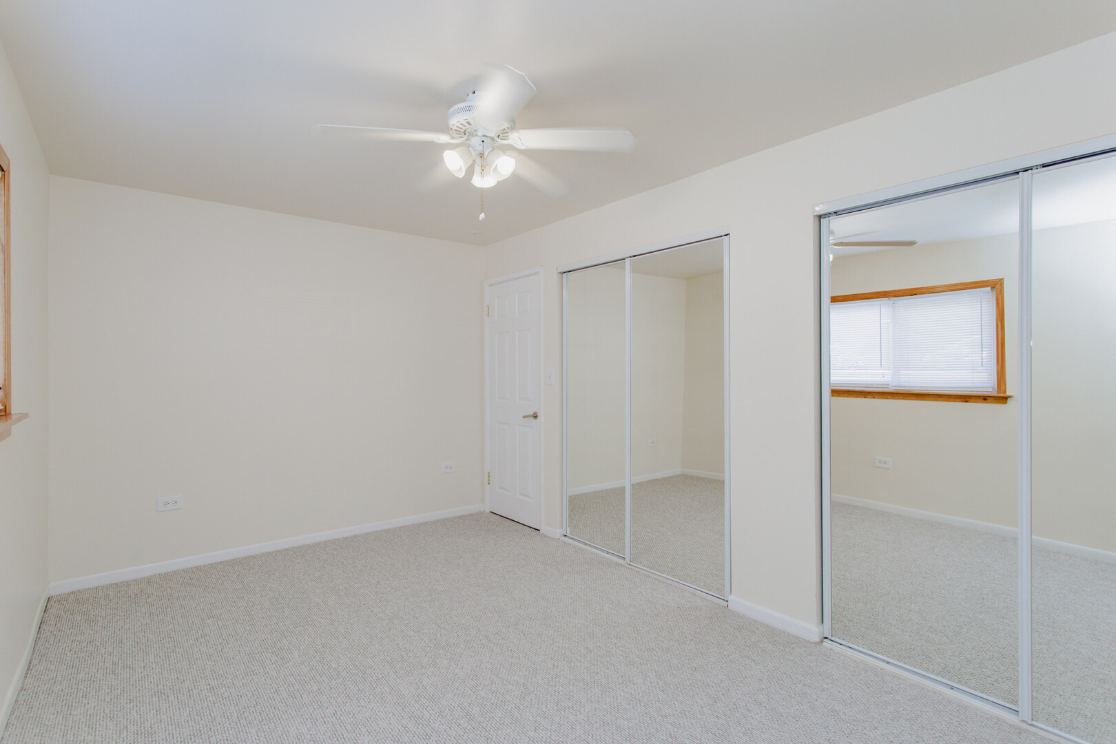 9307 Irving Park Road #12, Schiller Park, IL 60176