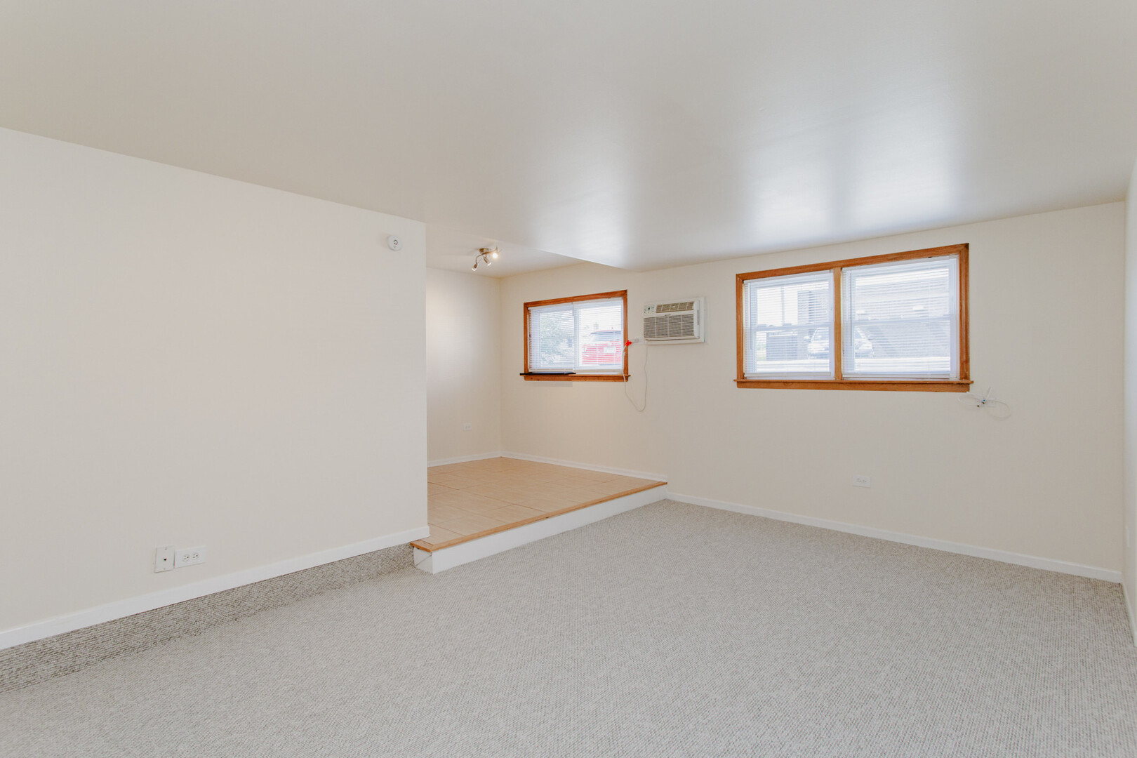 9307 Irving Park Road #12, Schiller Park, IL 60176
