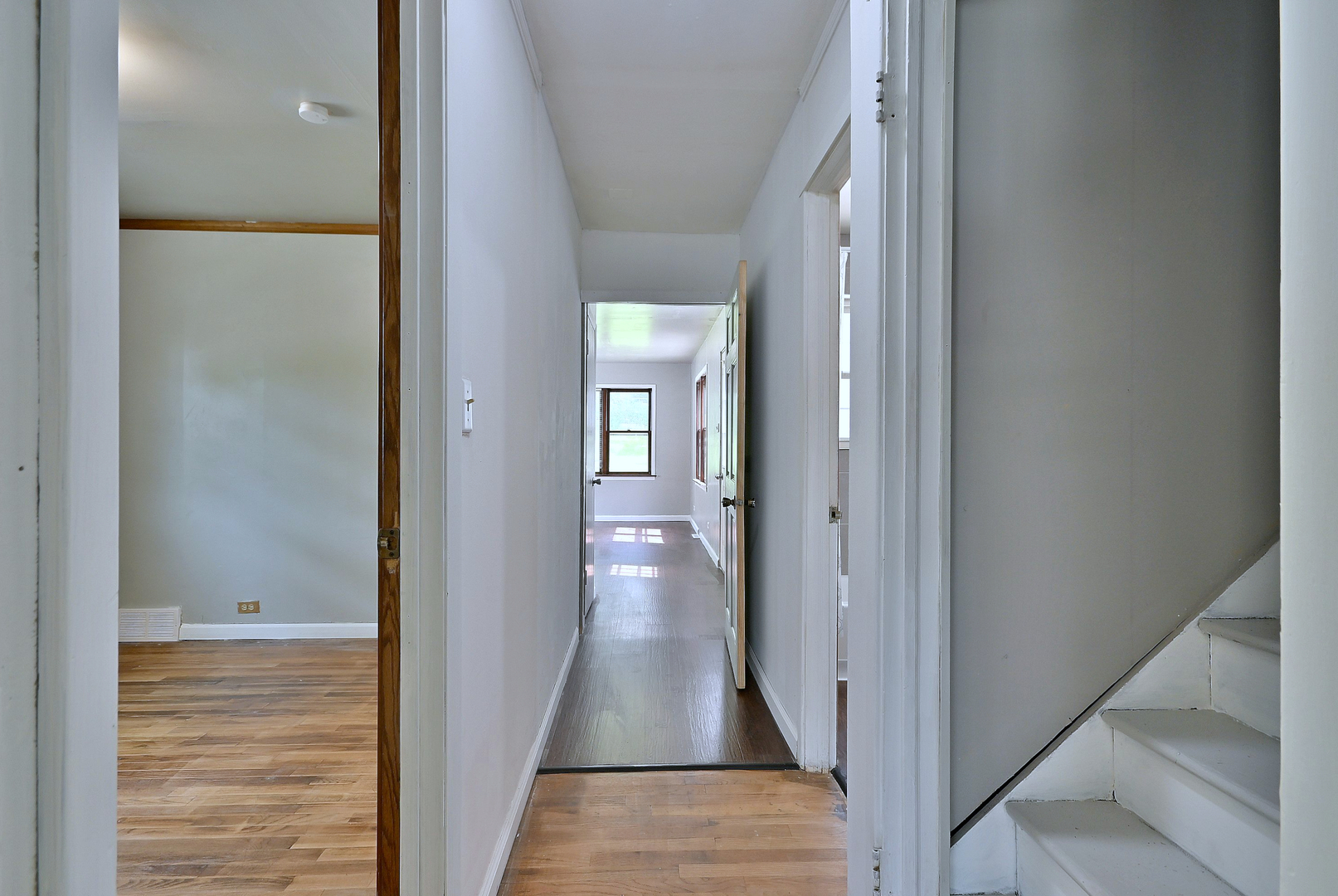 527 Fremont Street, West Chicago, IL 60185