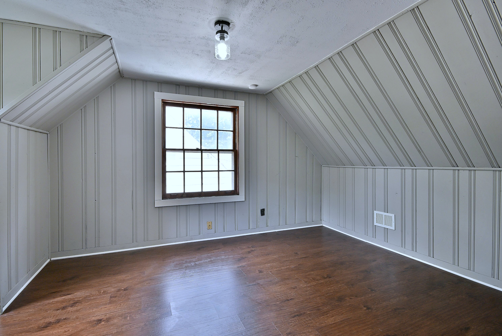 527 Fremont Street, West Chicago, IL 60185