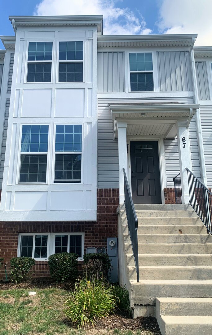 67 Nicholas Dr East #0, Des Plaines, IL 60016