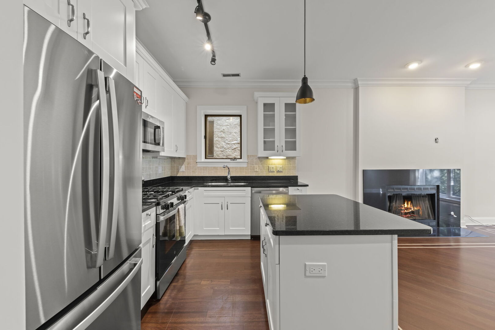1924 W DIVERSEY Parkway #3E, Chicago, IL 60614