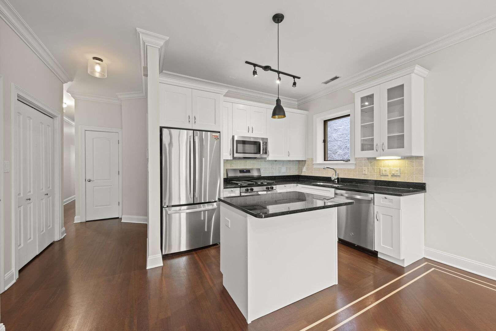 1924 W DIVERSEY Parkway #3E, Chicago, IL 60614