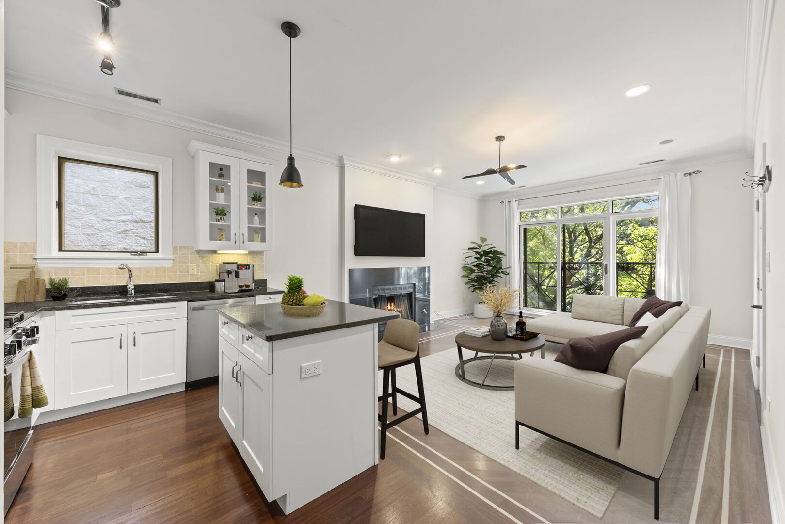 1924 W DIVERSEY Parkway #3E, Chicago, IL 60614
