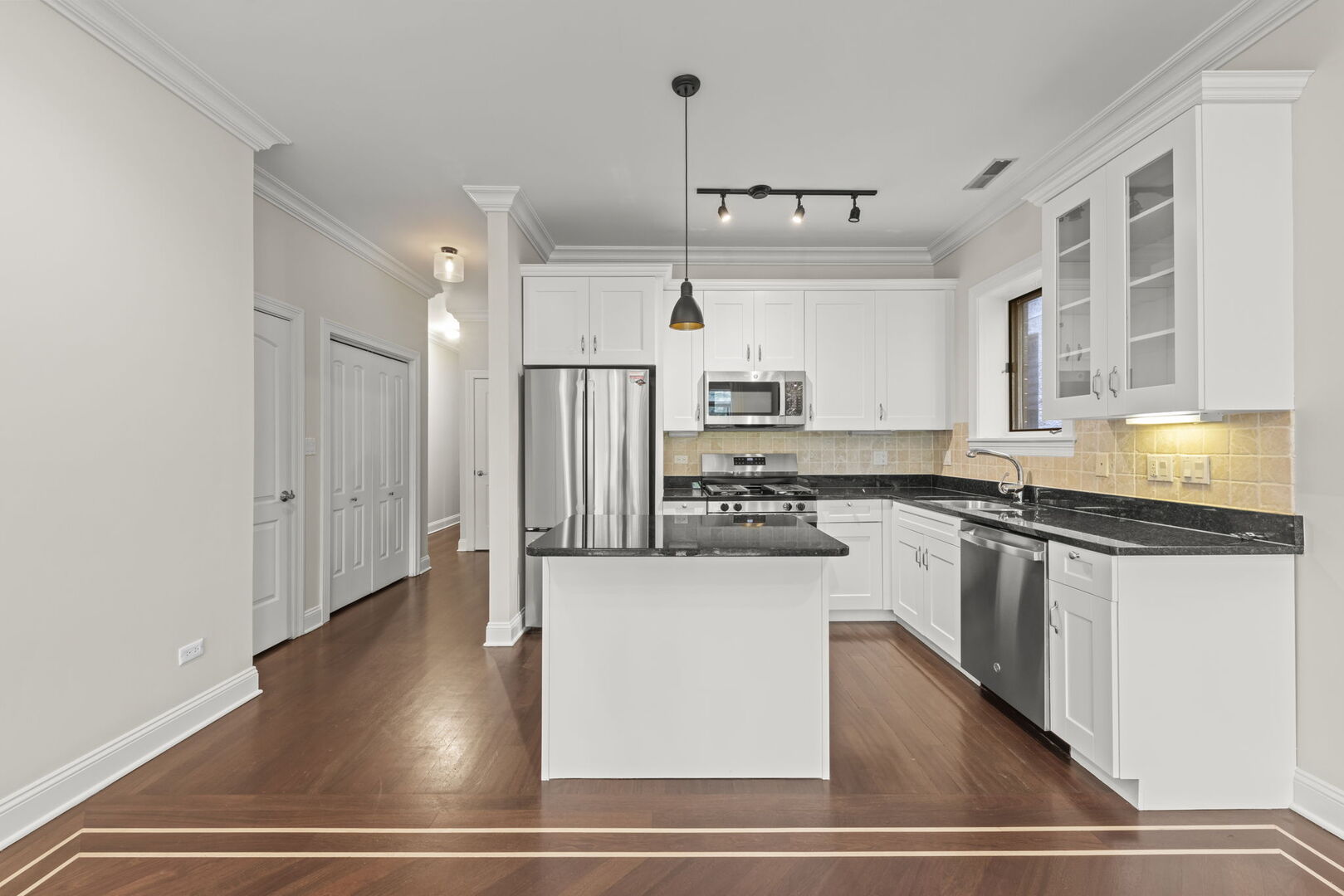 1924 W DIVERSEY Parkway #3E, Chicago, IL 60614