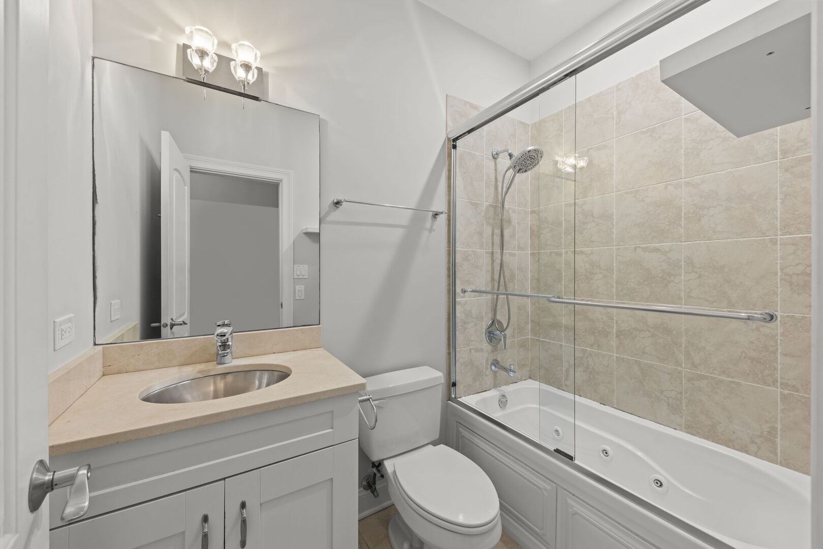 1924 W DIVERSEY Parkway #3E, Chicago, IL 60614