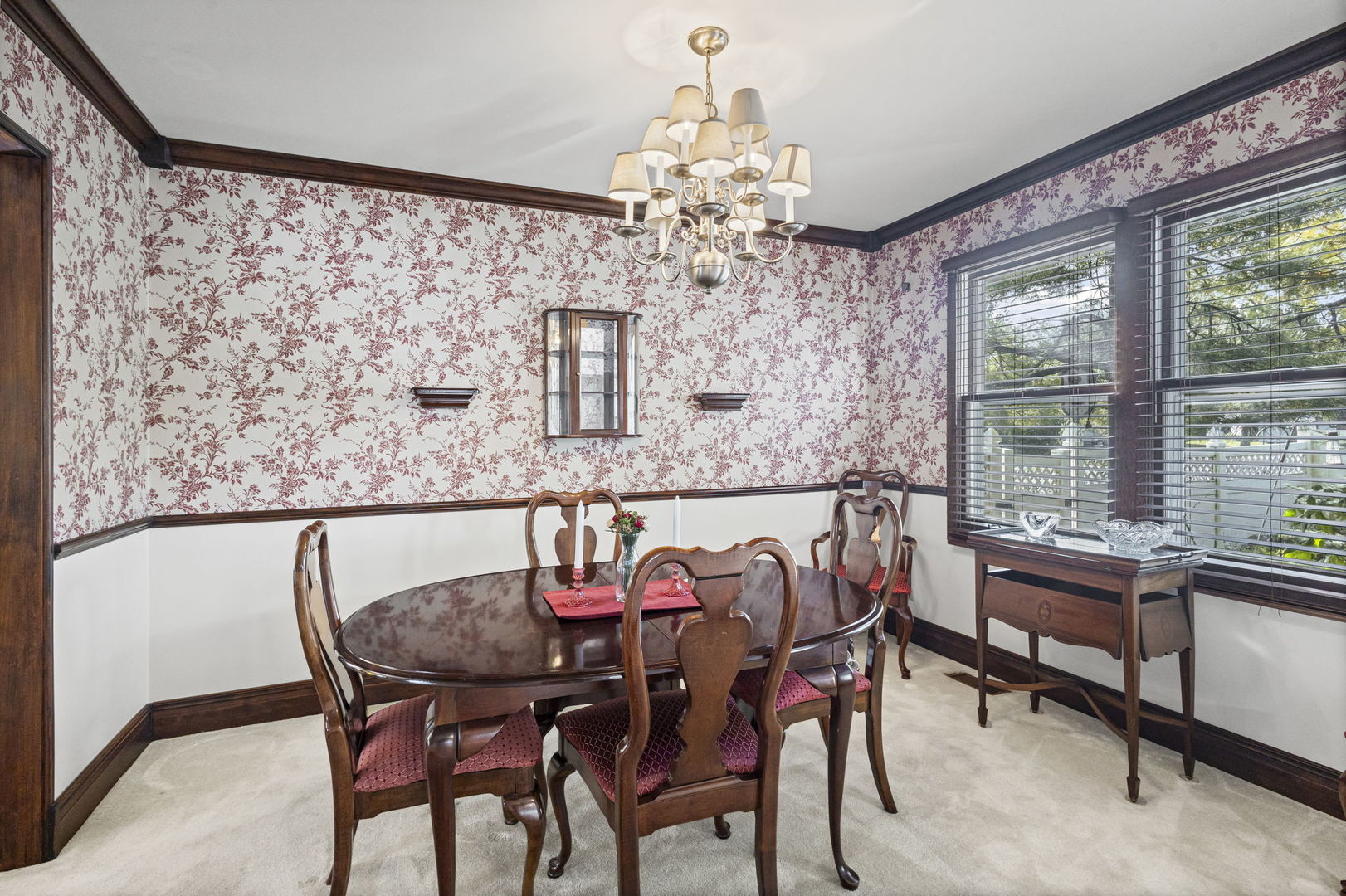 3666 Whispering Trails Drive, Hoffman Estates, IL 60192