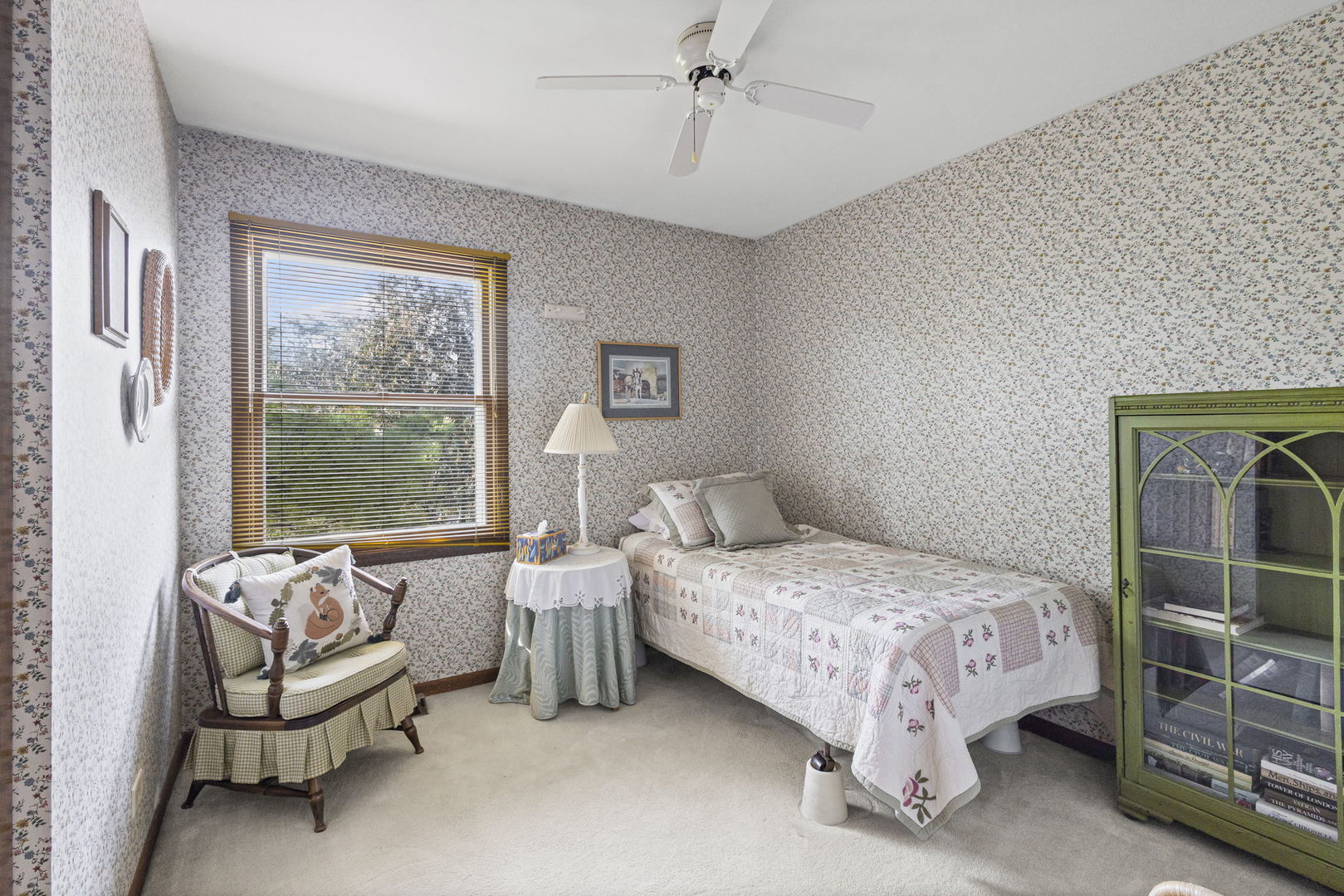 3666 Whispering Trails Drive, Hoffman Estates, IL 60192