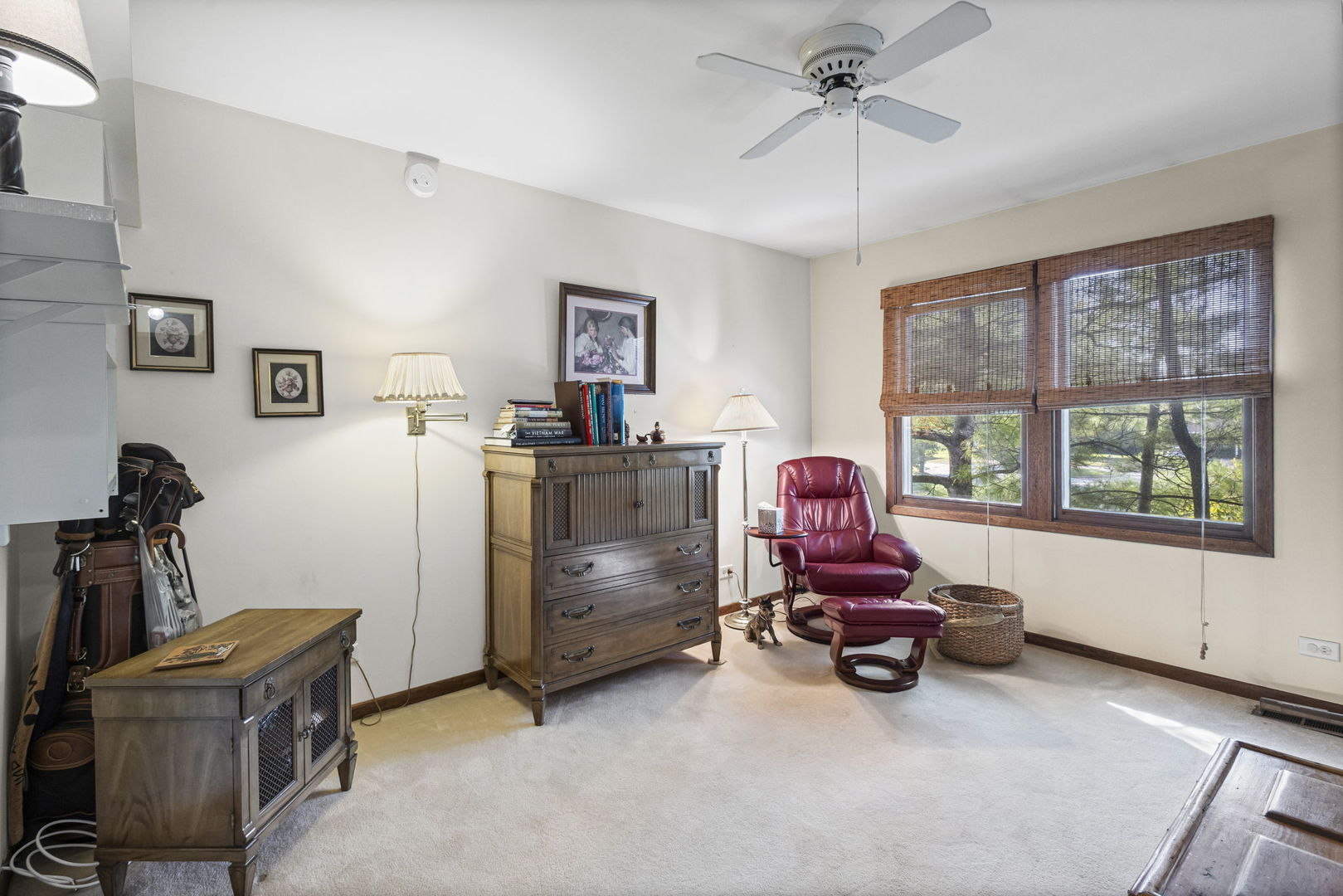 3666 Whispering Trails Drive, Hoffman Estates, IL 60192