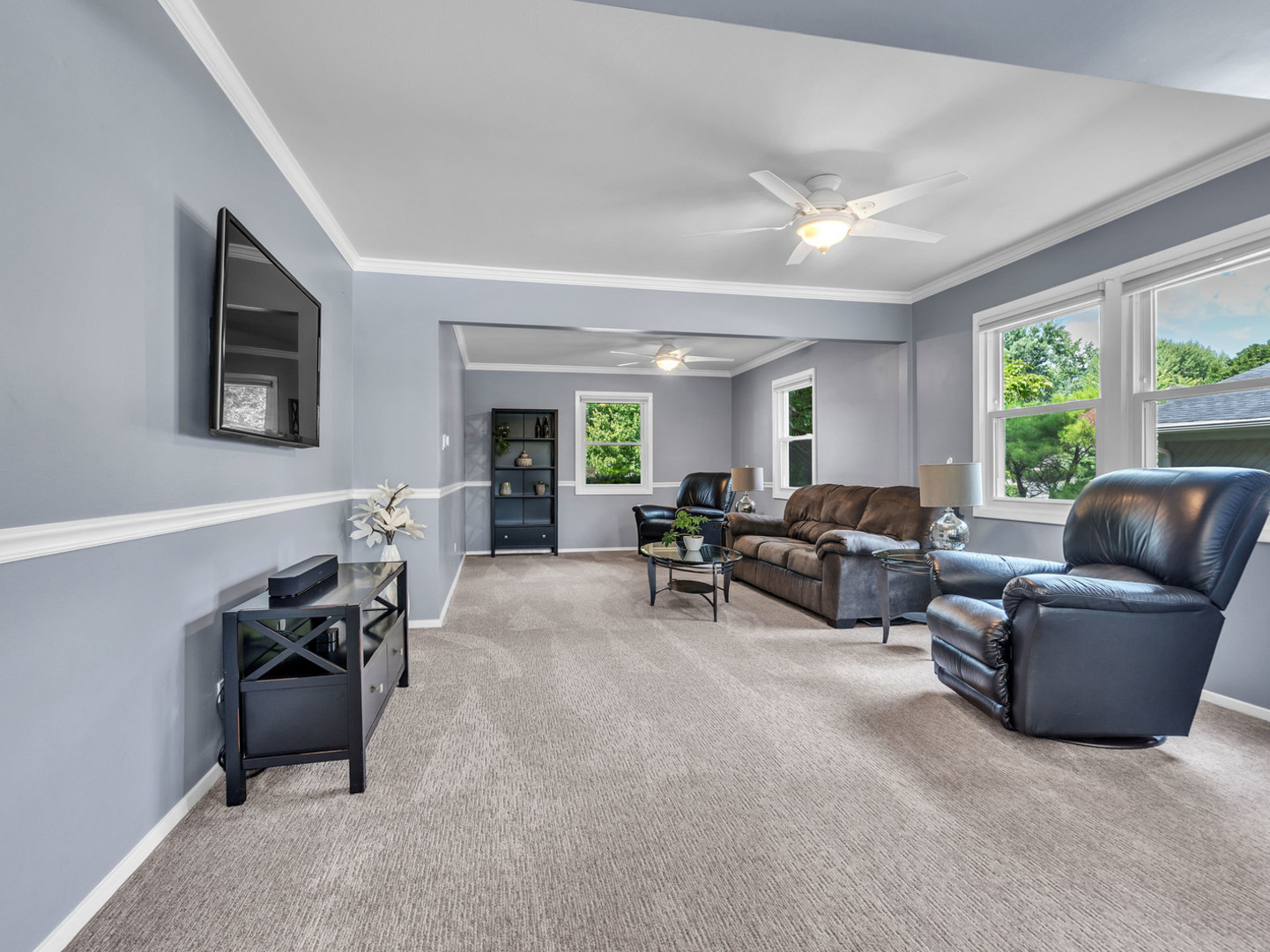 390 Springside Lane, Buffalo Grove, IL 60089