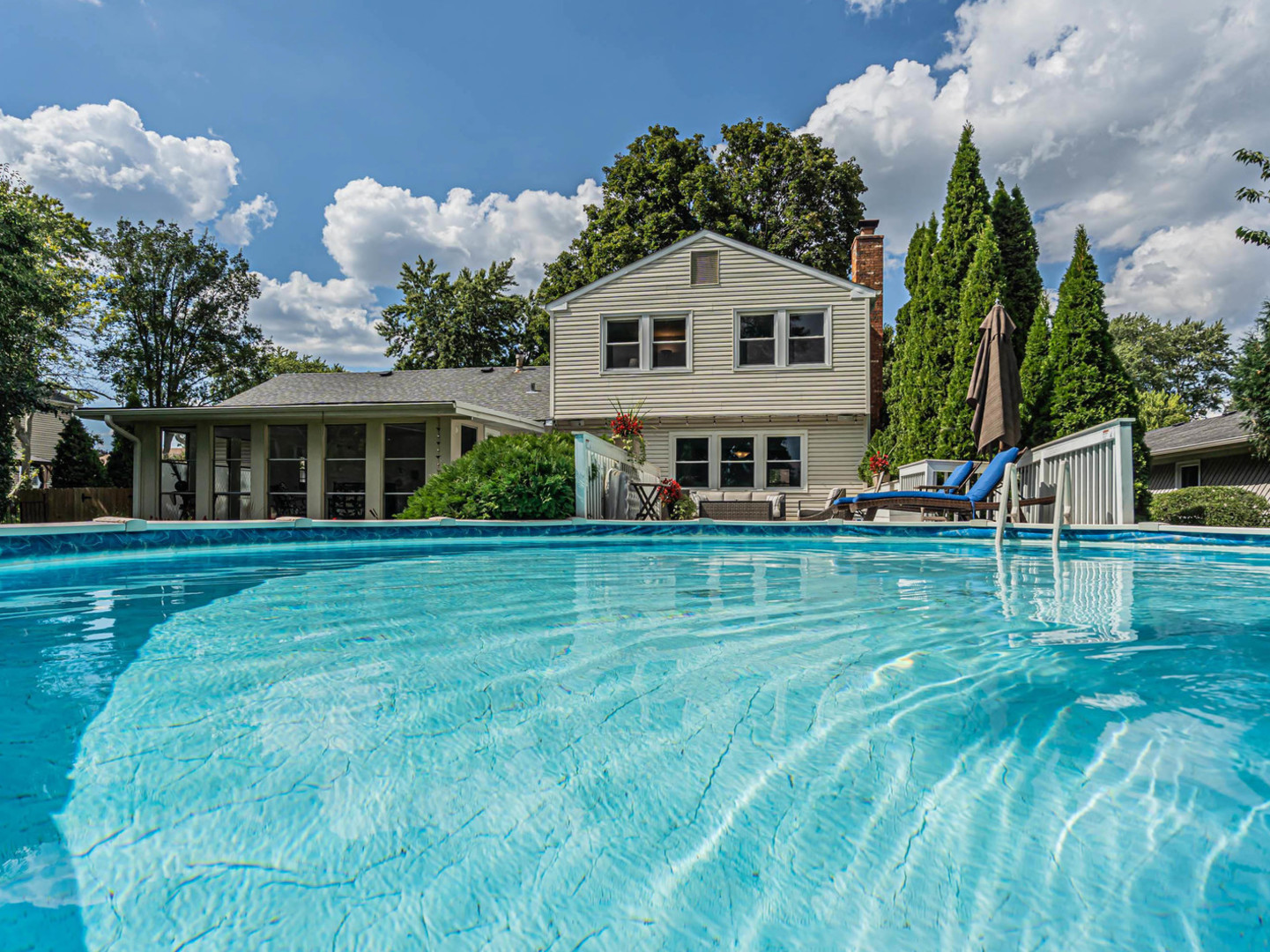 390 Springside Lane, Buffalo Grove, IL 60089