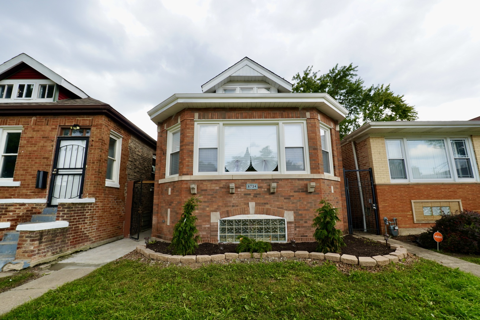 8734 S Honore Street, Chicago, IL 60620