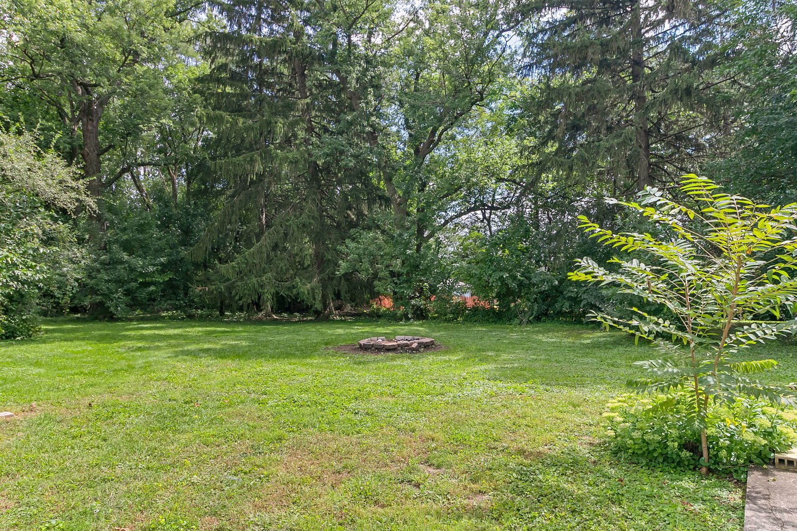6295 Woodward Avenue, Downers Grove, IL 60516