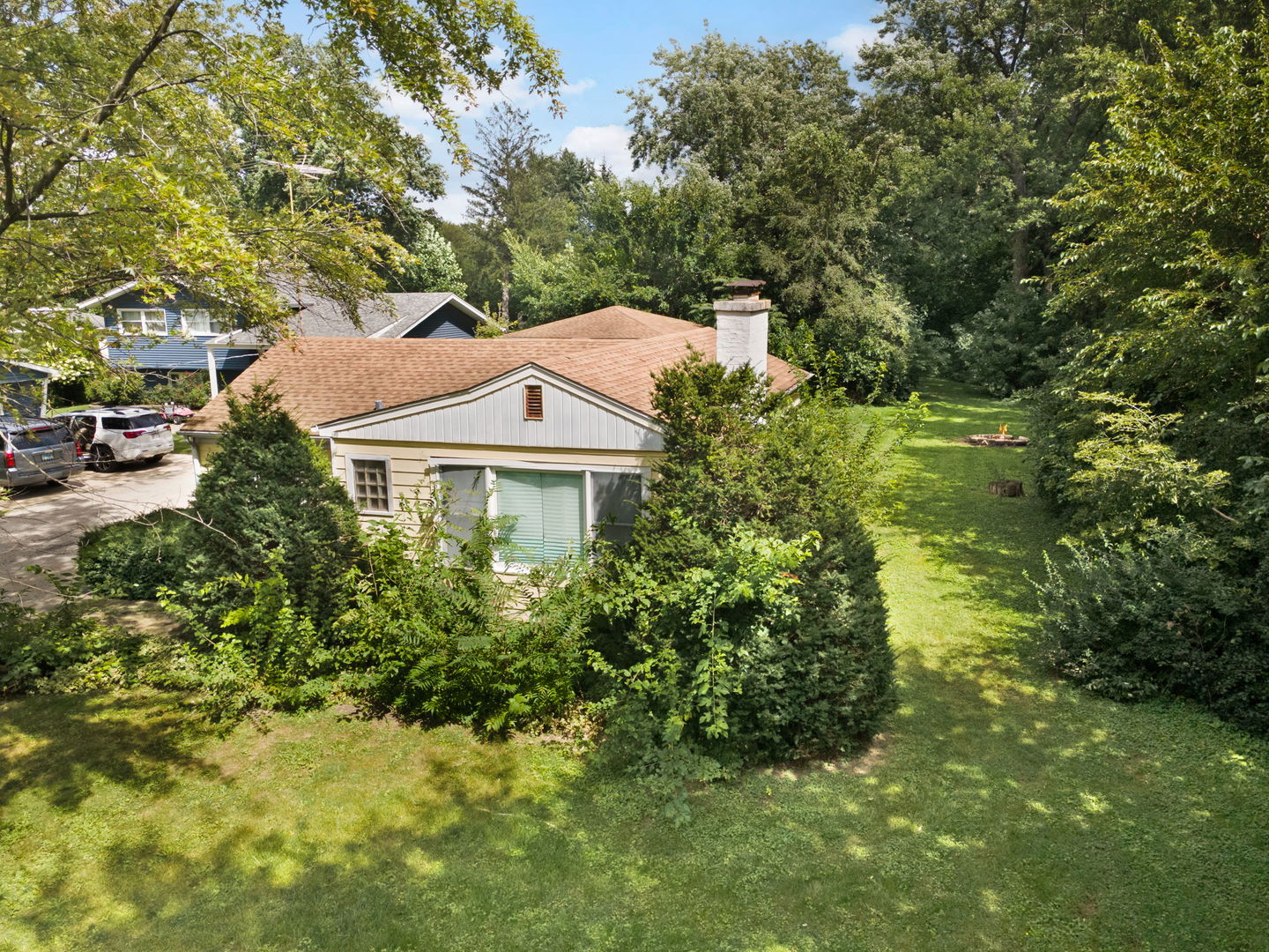 6295 Woodward Avenue, Downers Grove, IL 60516