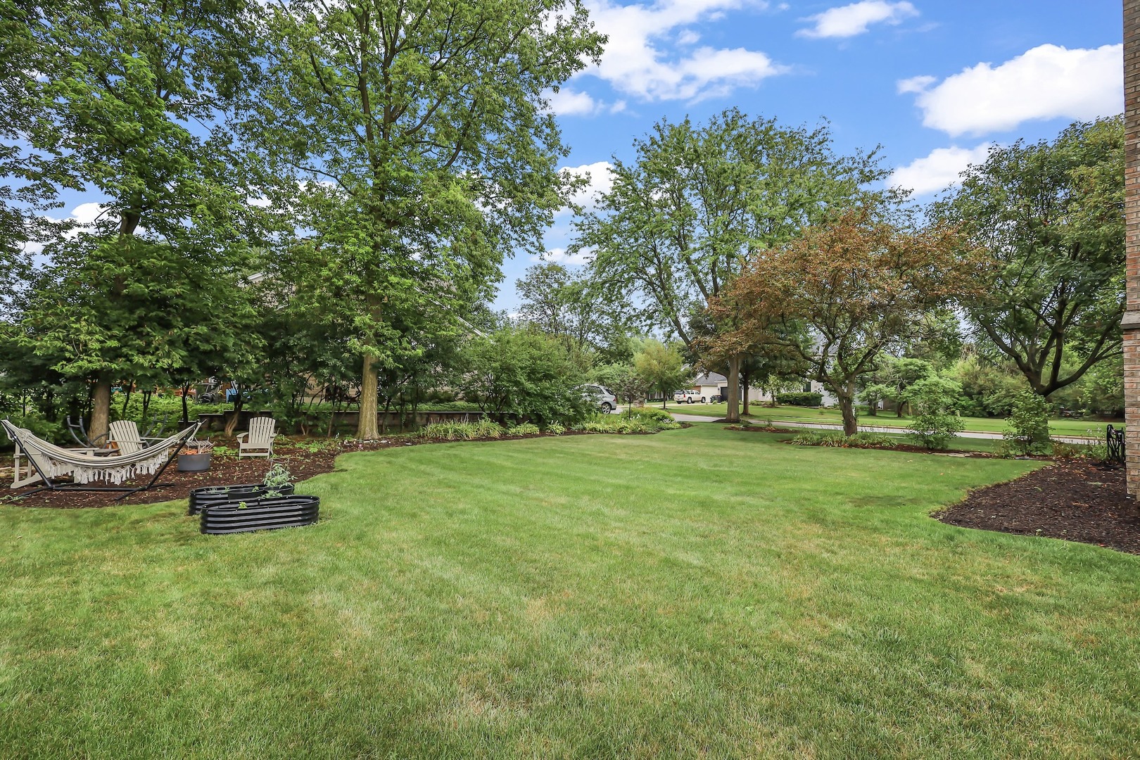 1091 Danforth Drive, Batavia, IL 60510