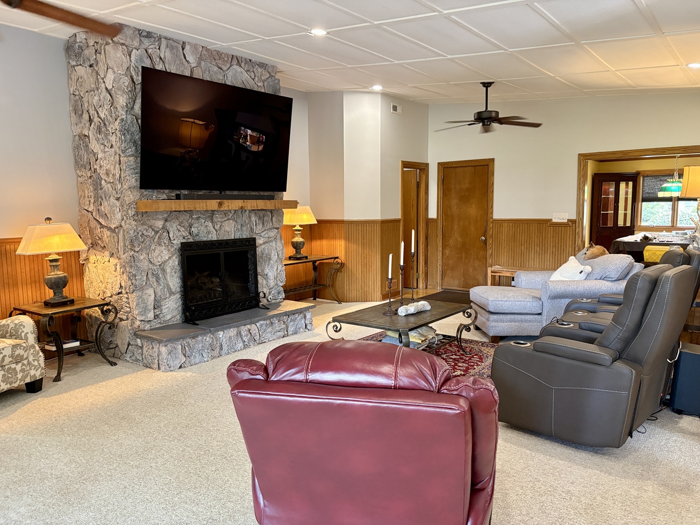 6220 Sunset Avenue, La Grange Highlands, IL 60525