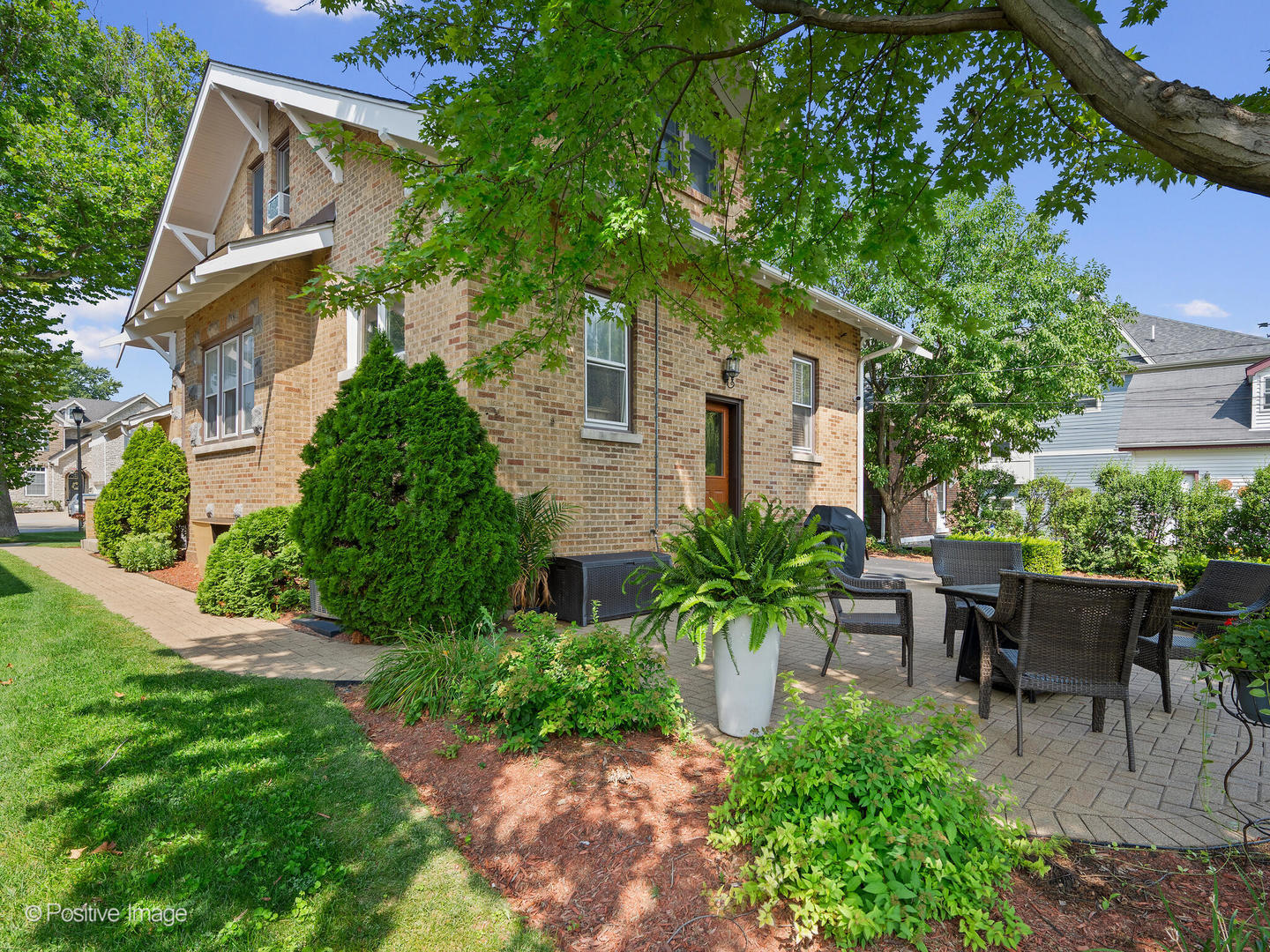 245 N Myrtle Avenue, Elmhurst, IL 60126
