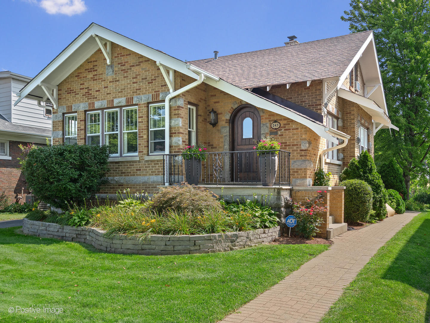 245 N Myrtle Avenue, Elmhurst, IL 60126