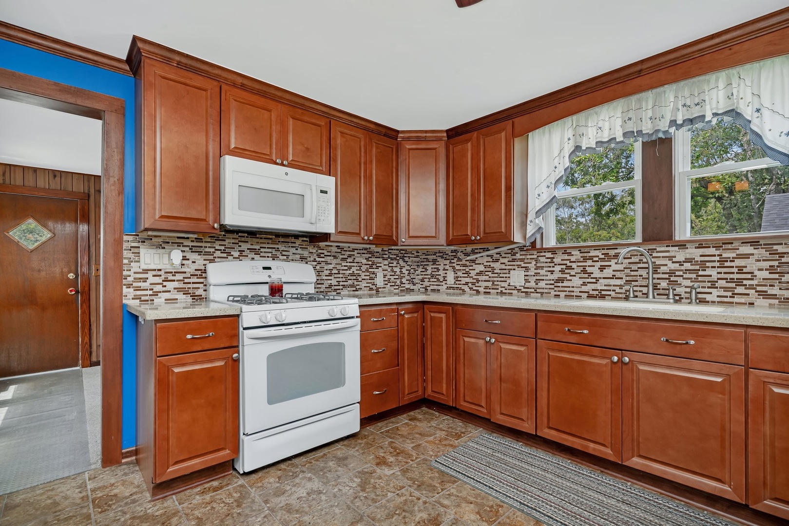 838 Northern Drive, Lockport, IL 60441