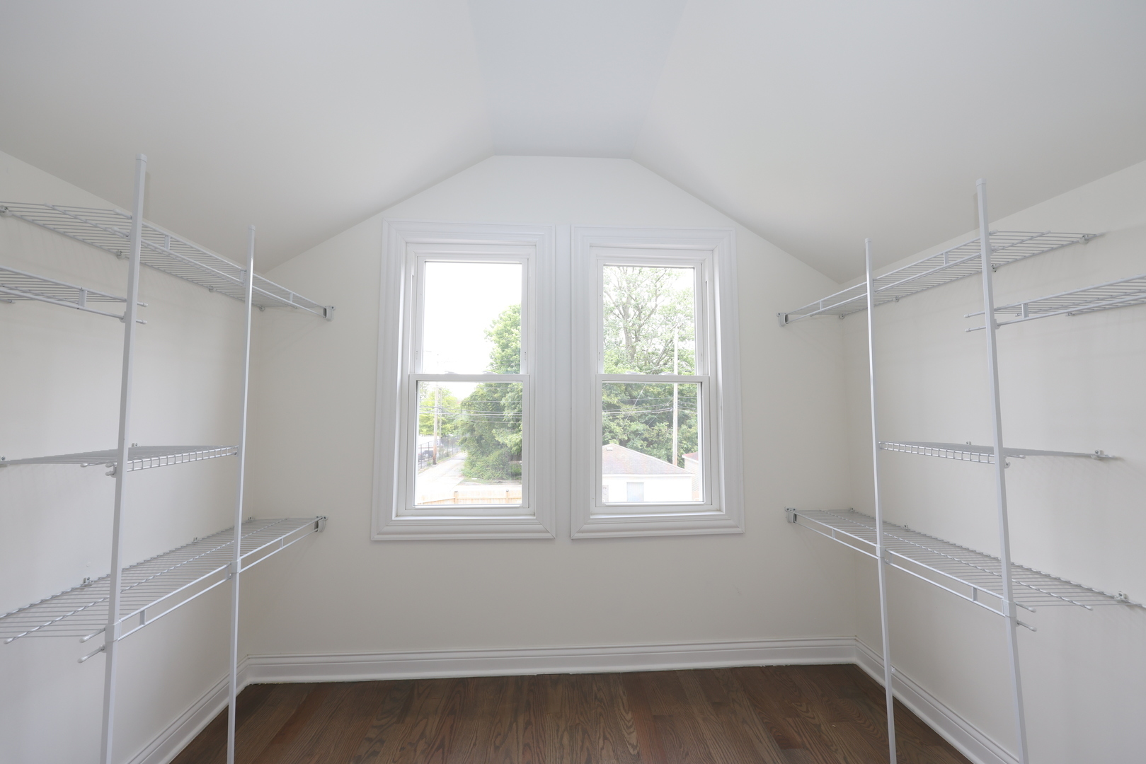 11173 S Hermosa Avenue, Chicago, IL 60643