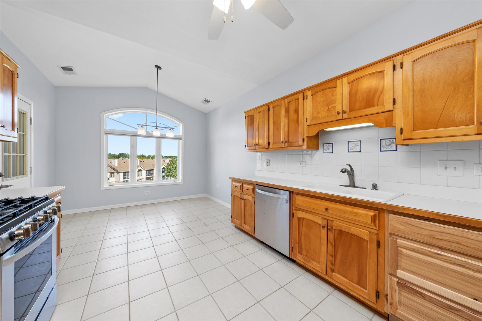 6330 Pine Ridge Drive #3D, Tinley Park, IL 60477