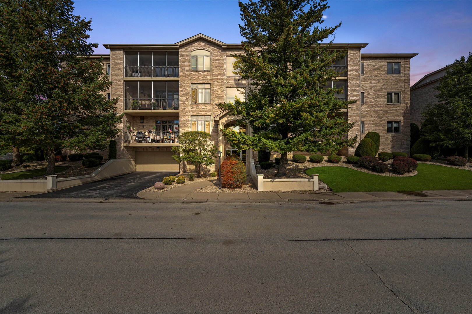 6330 Pine Ridge Drive #3D, Tinley Park, IL 60477