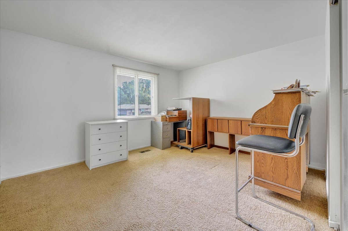 1338 Radcliffe Lane, Schaumburg, IL 60193