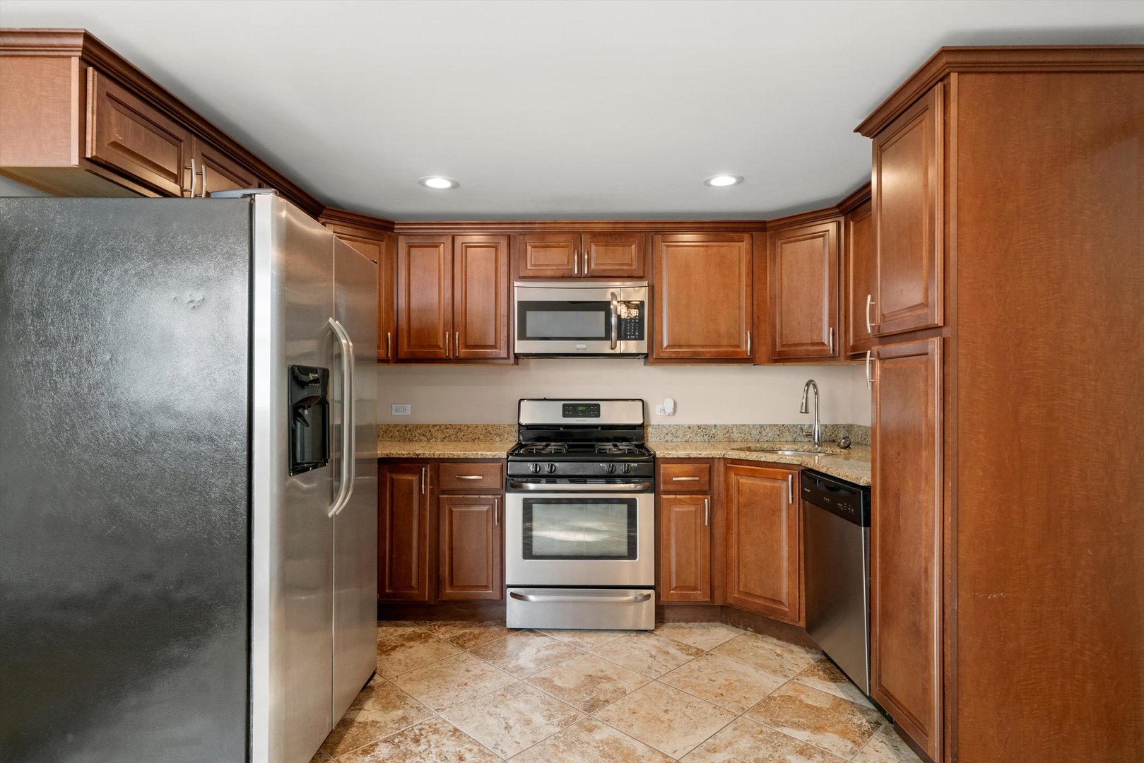 8918 S Ryan Road, Hometown, IL 60456