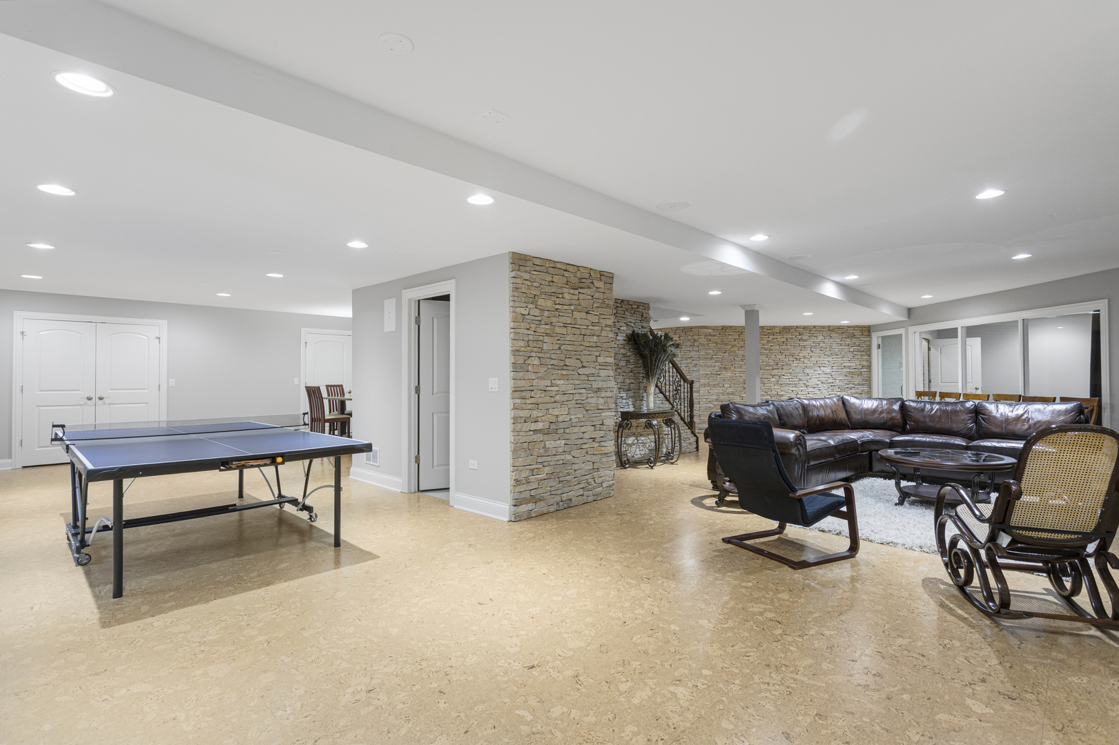 627 NANAK Court, Naperville, IL 60565