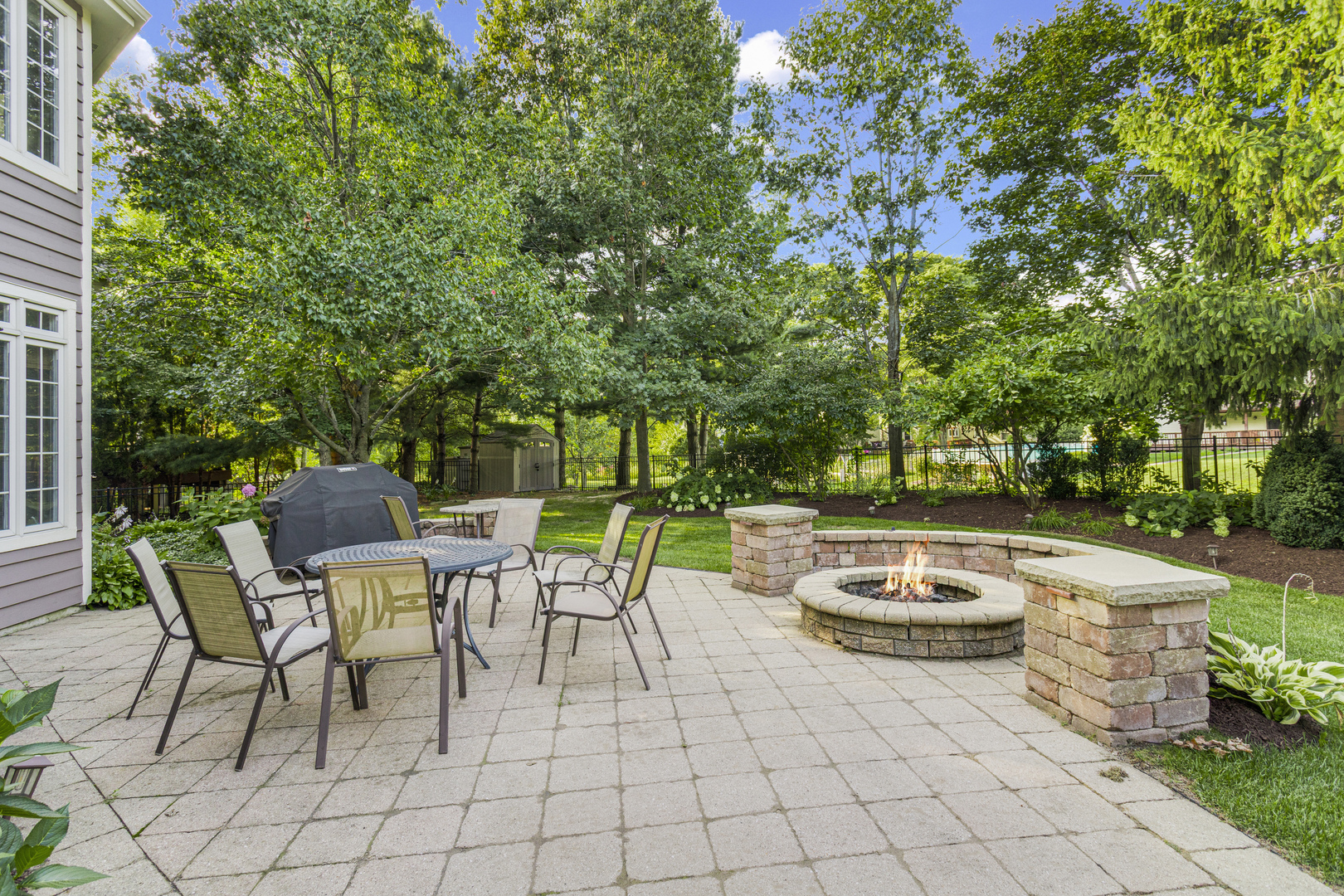 627 NANAK Court, Naperville, IL 60565